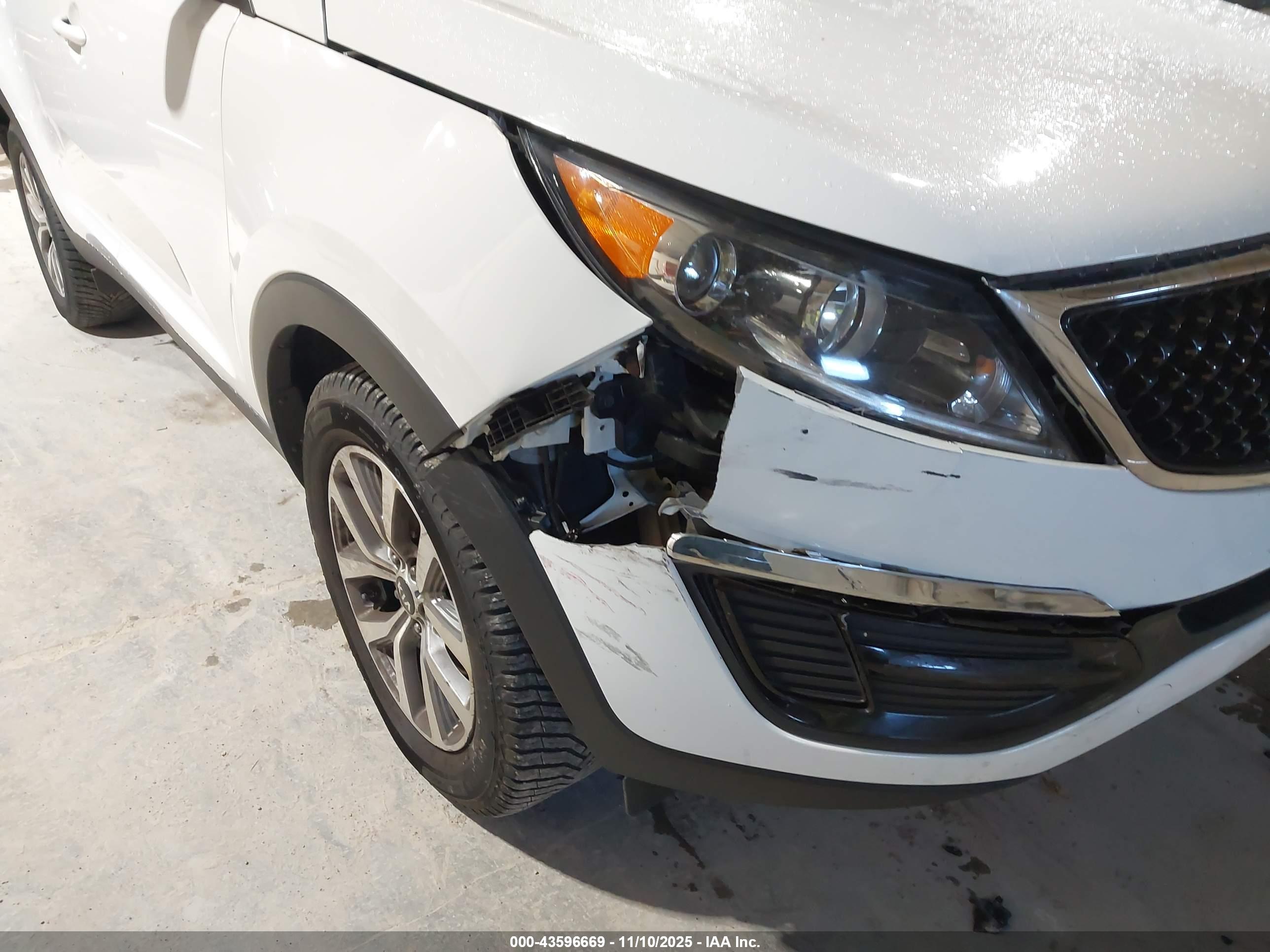KIA SPORTAGE image 6