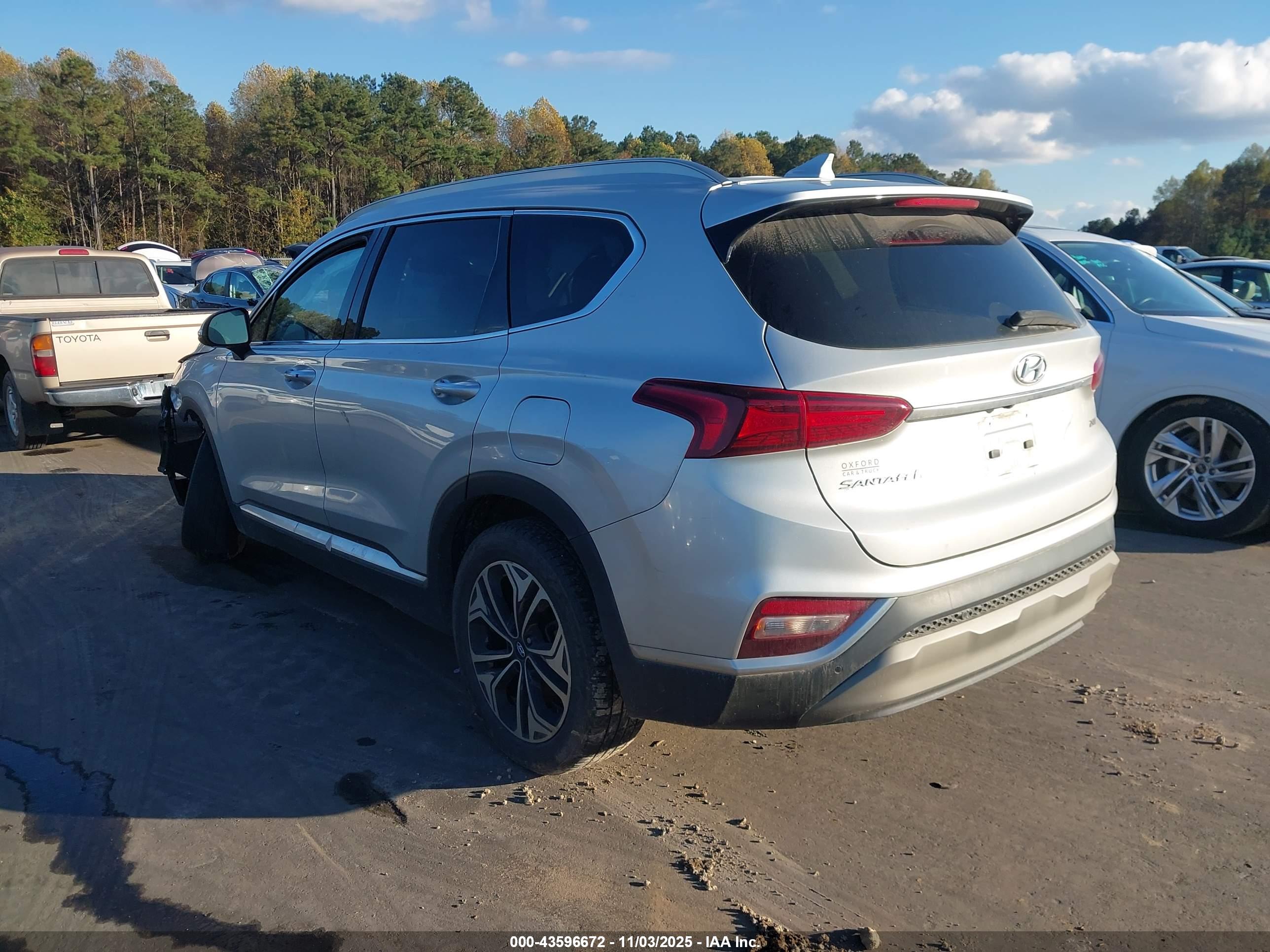 HYUNDAI SANTA image 3