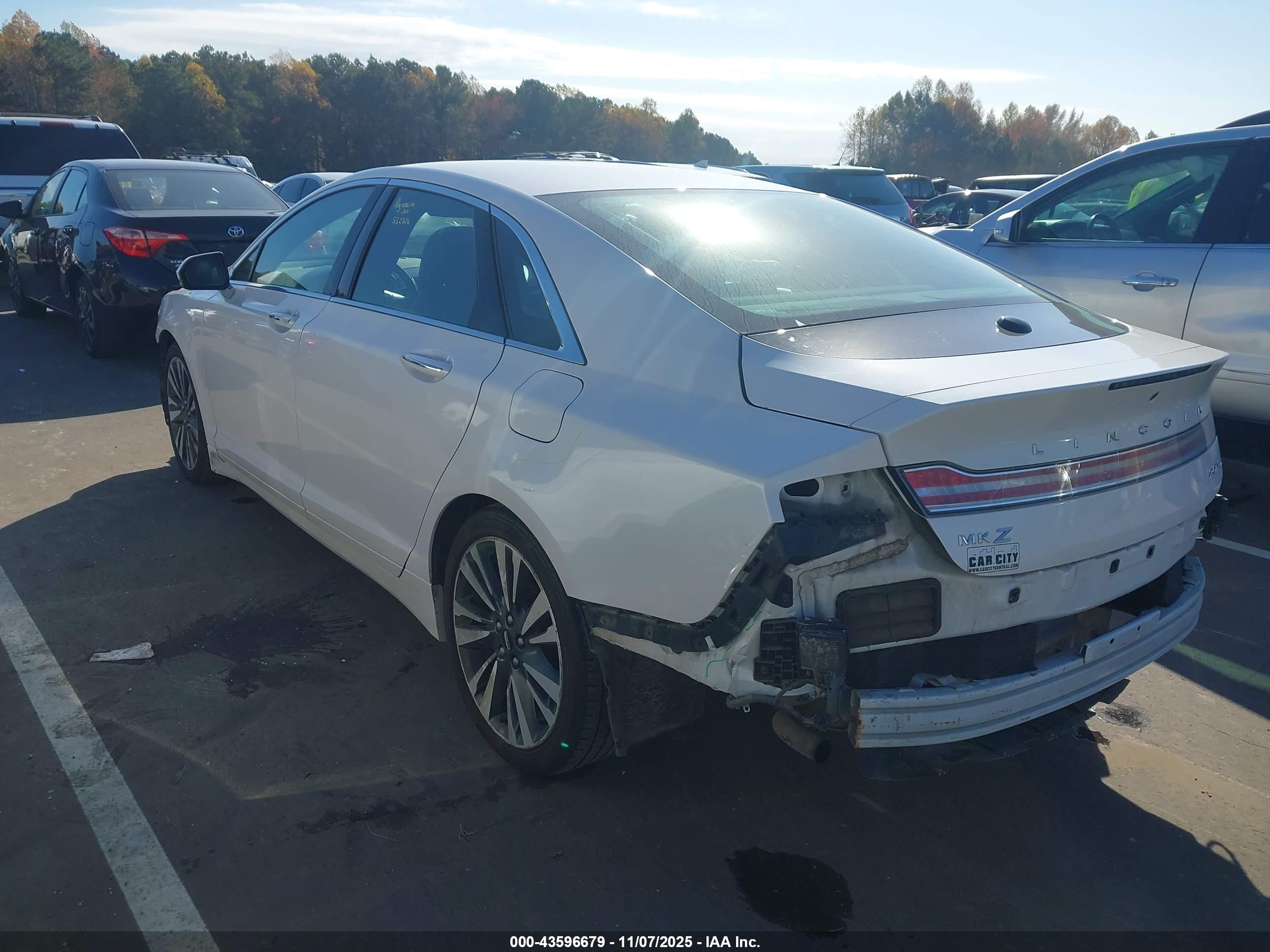 LINCOLN MKZ image 3