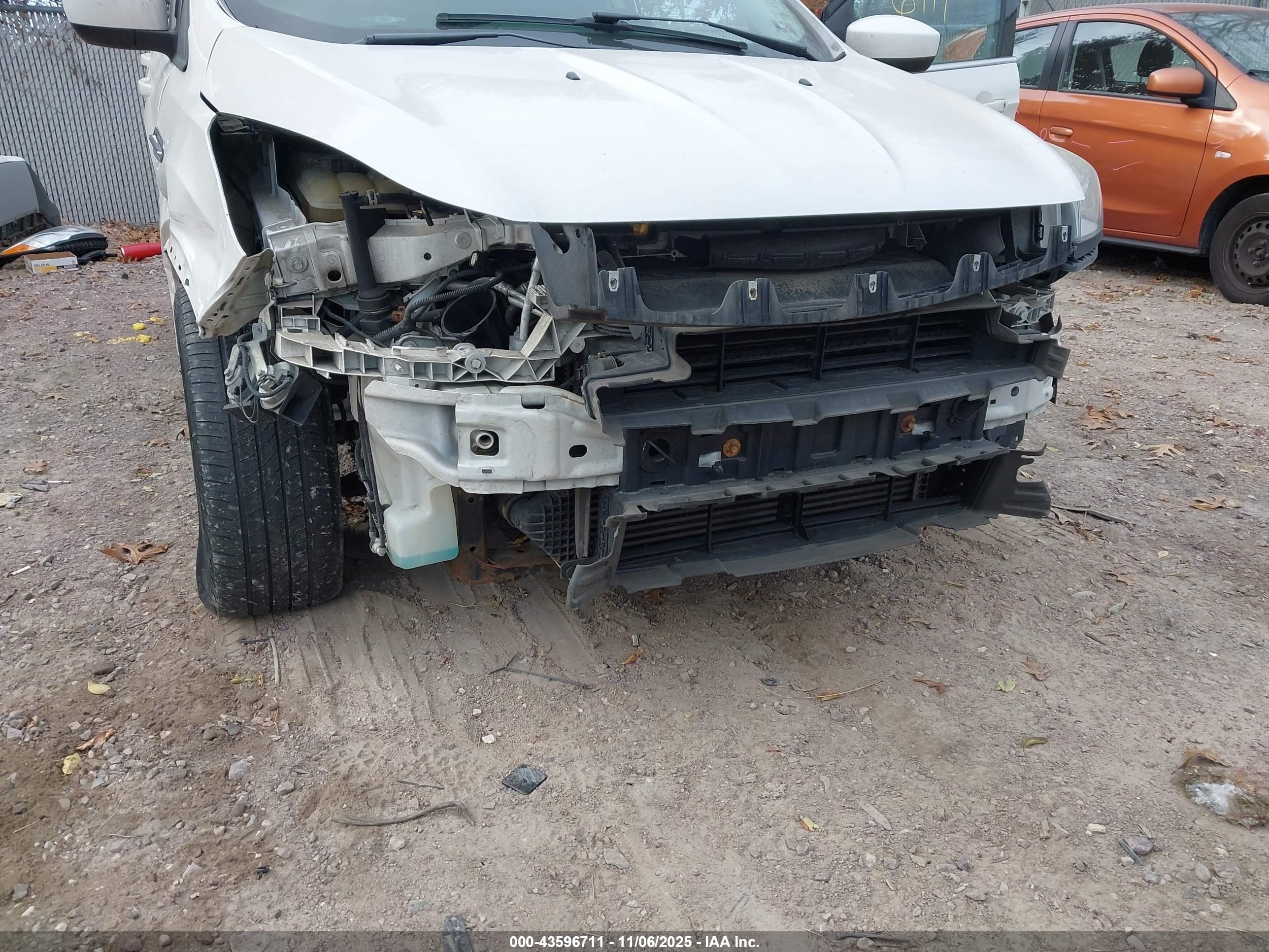 FORD ESCAPE image 6