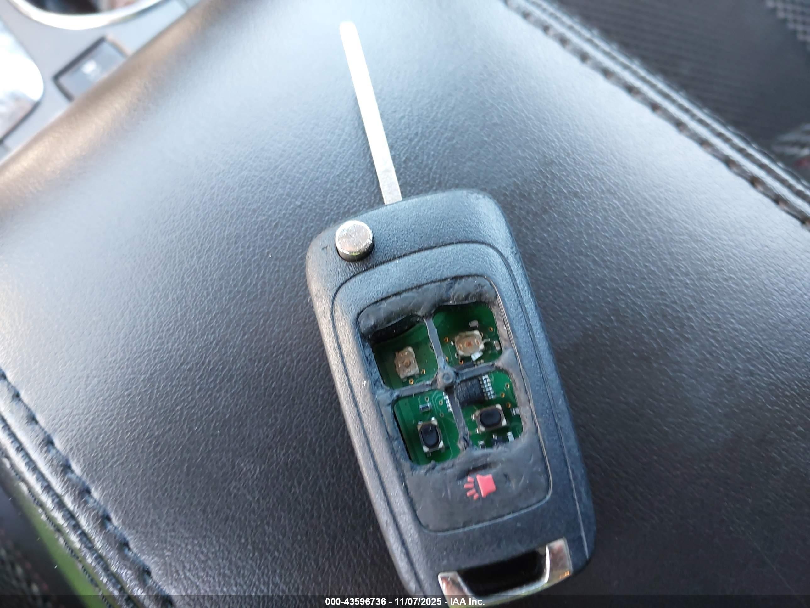 GMC TERRAIN image 11