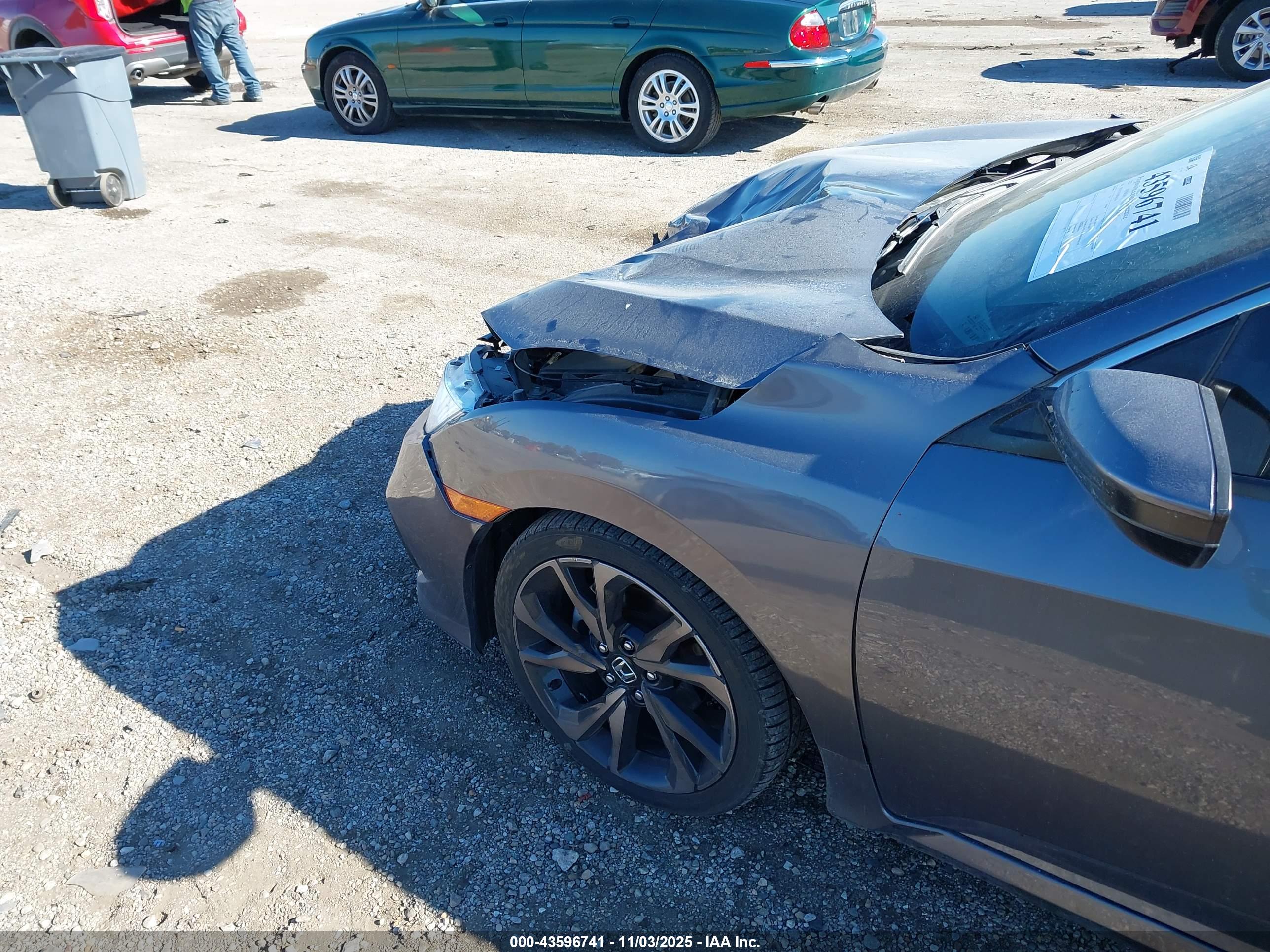 HONDA CIVIC image 6