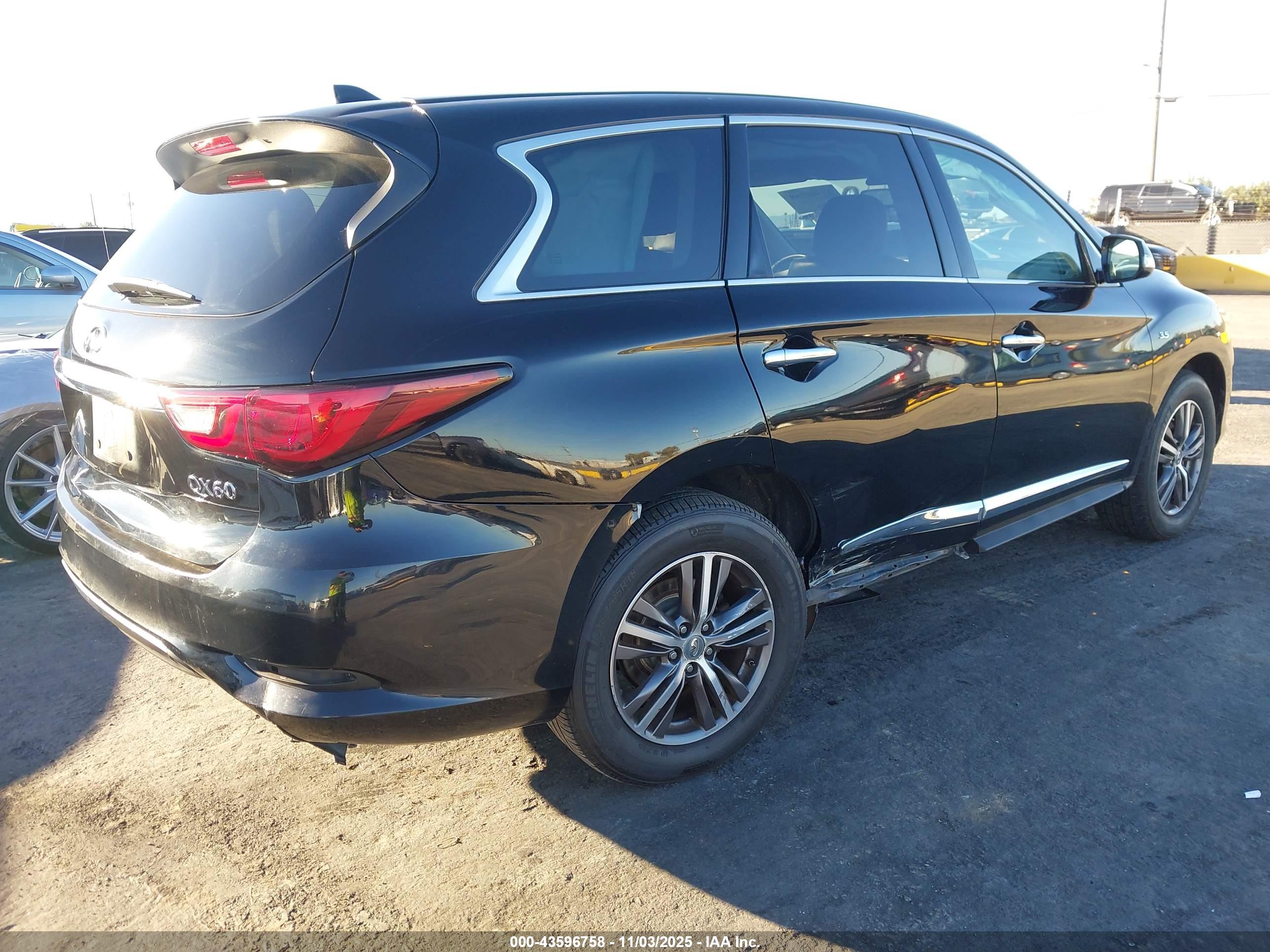 INFINITI QX60 image 4