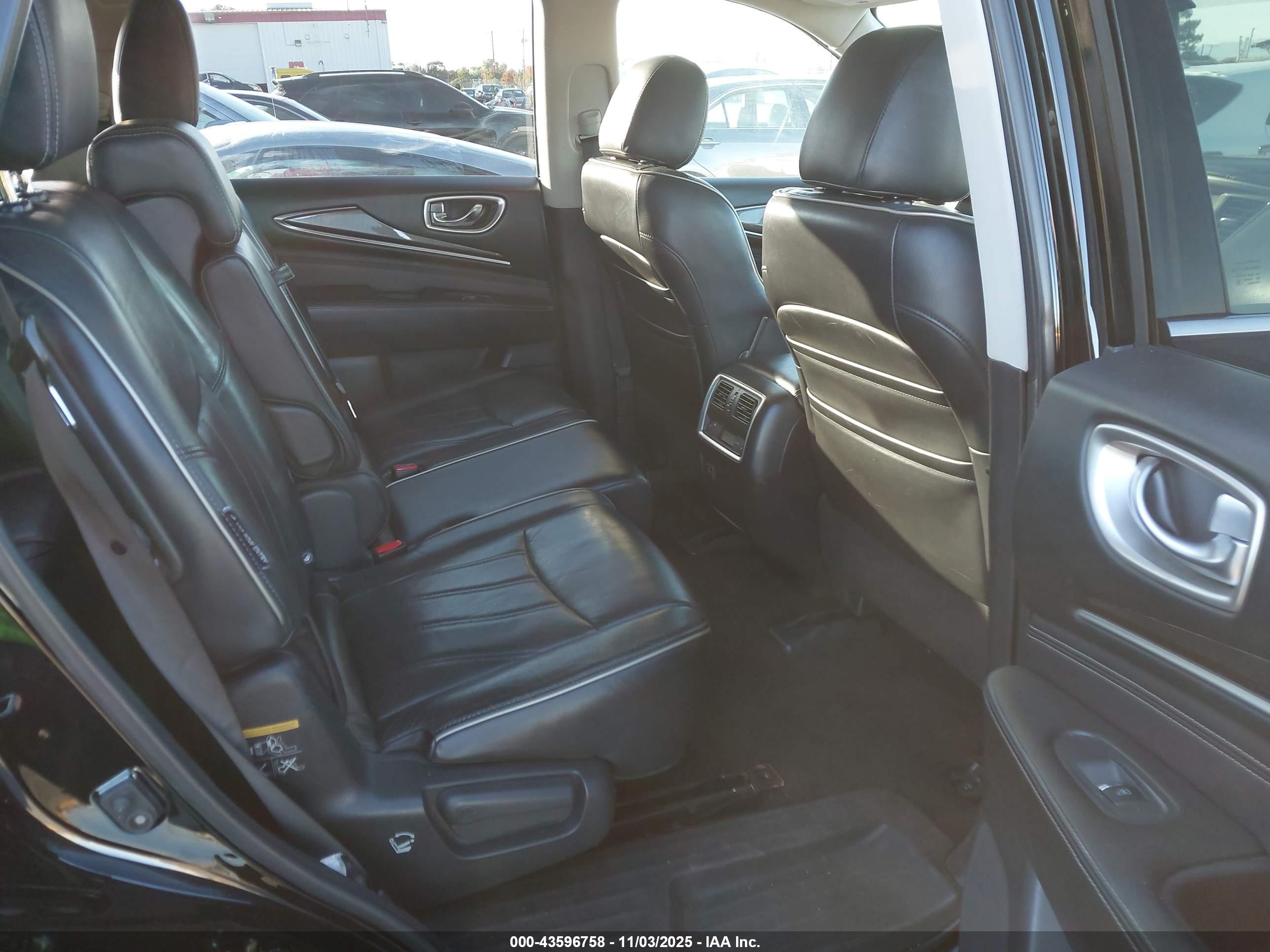 INFINITI QX60 image 8