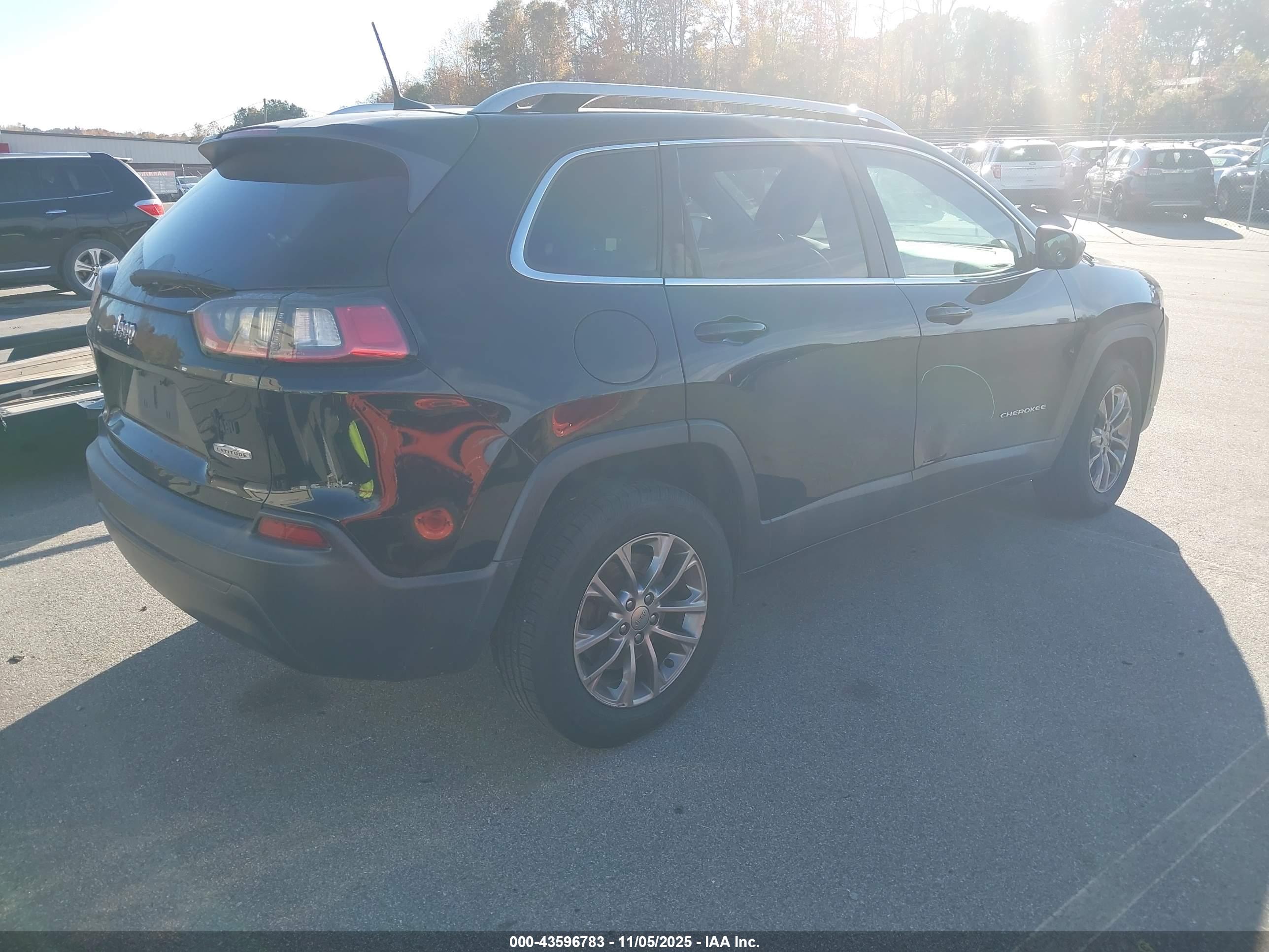 JEEP CHEROKEE image 4