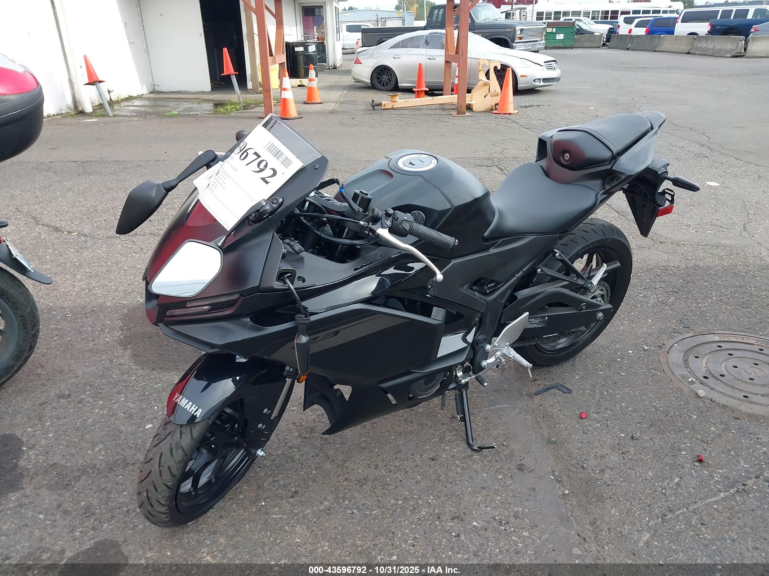 YAMAHA YFZ320 image 2