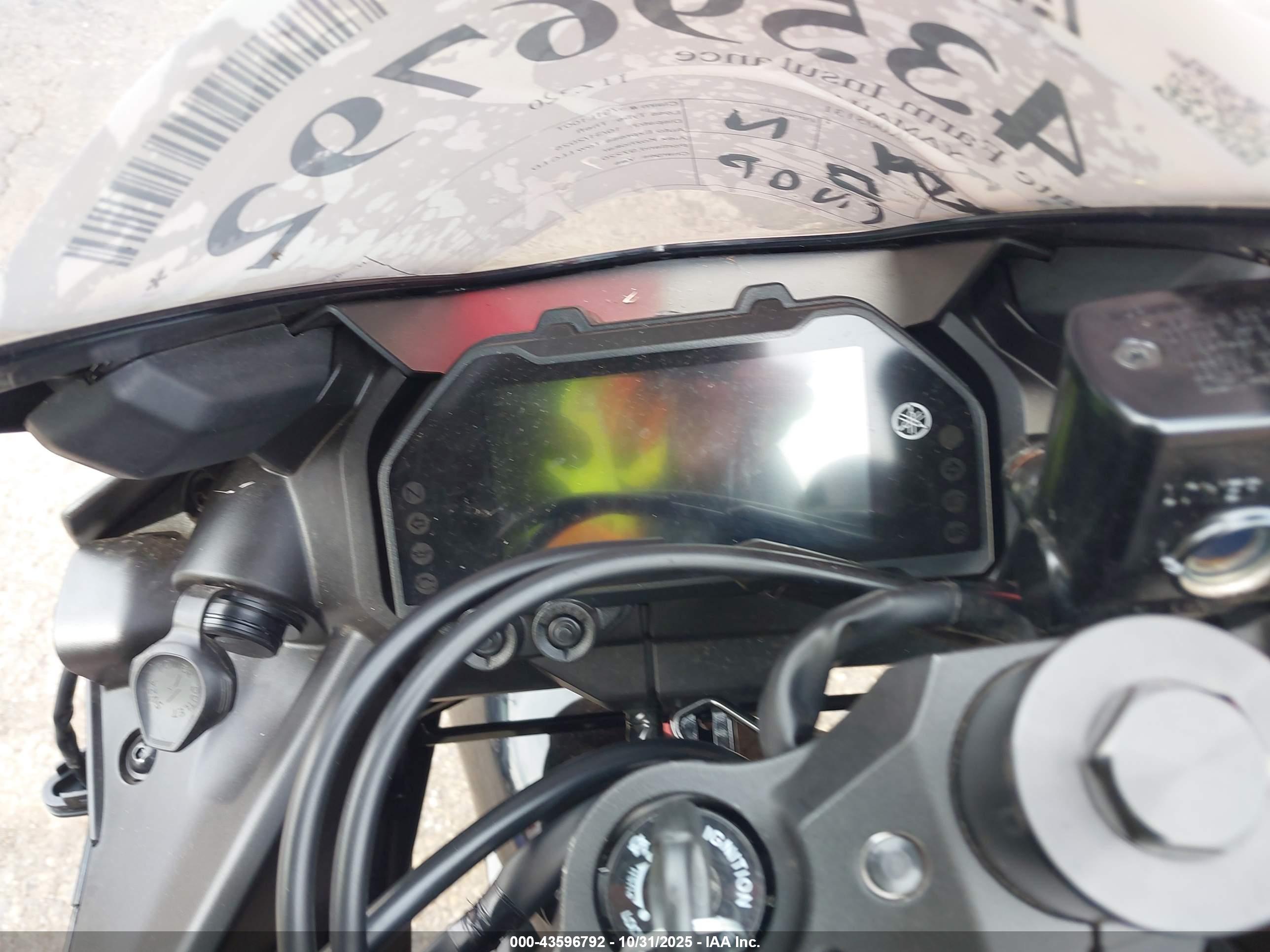 YAMAHA YFZ320 image 7