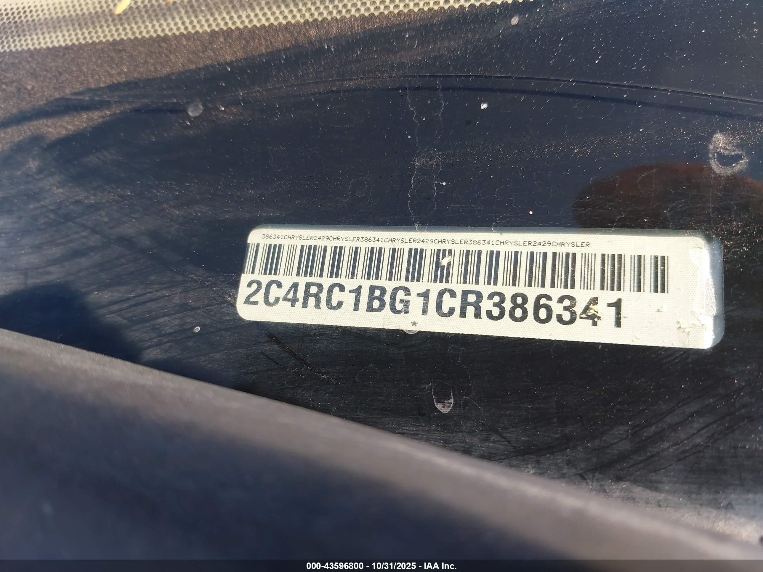 CHRYSLER TOWN image 9