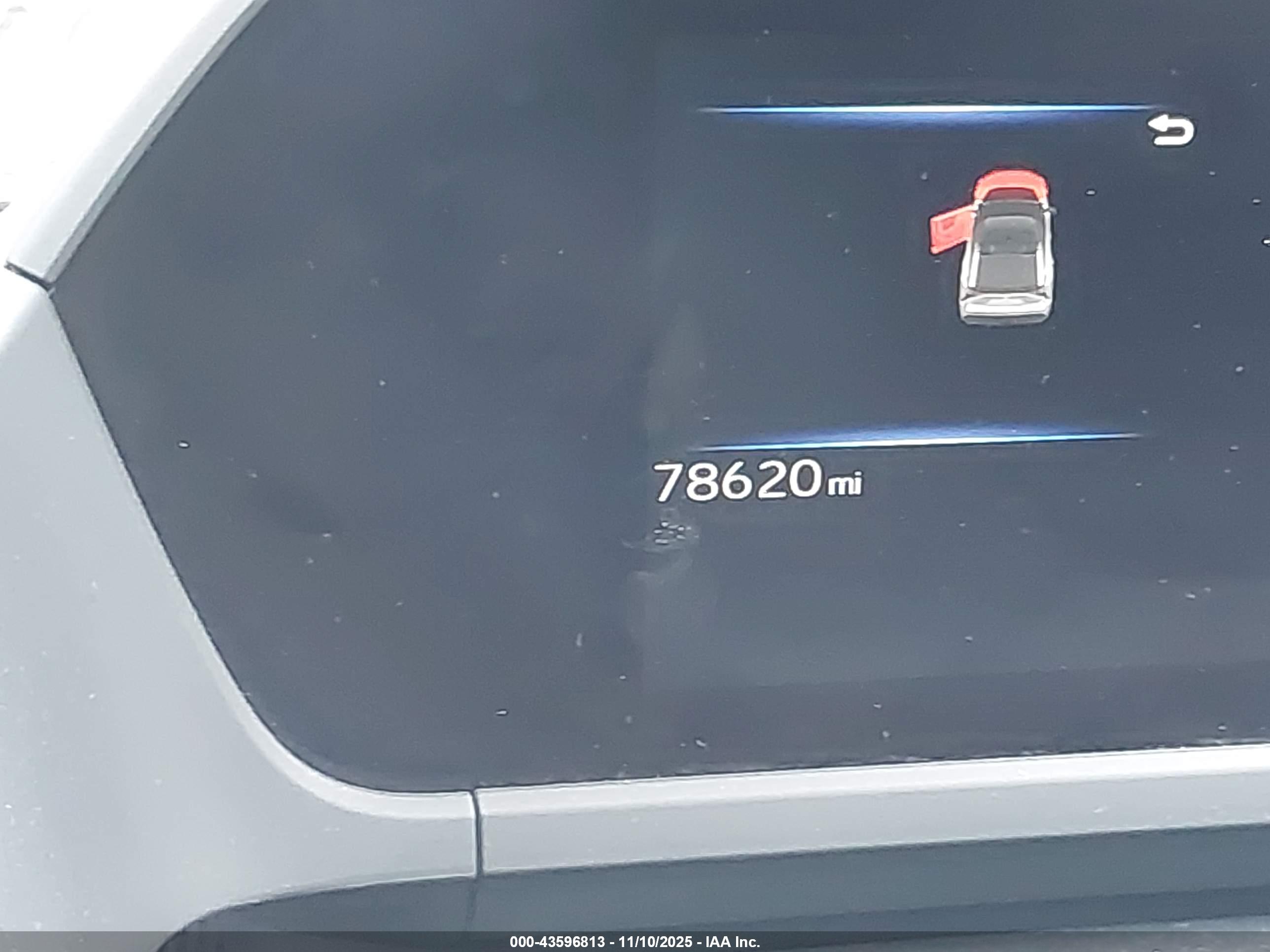 TOYOTA BZ4X image 7