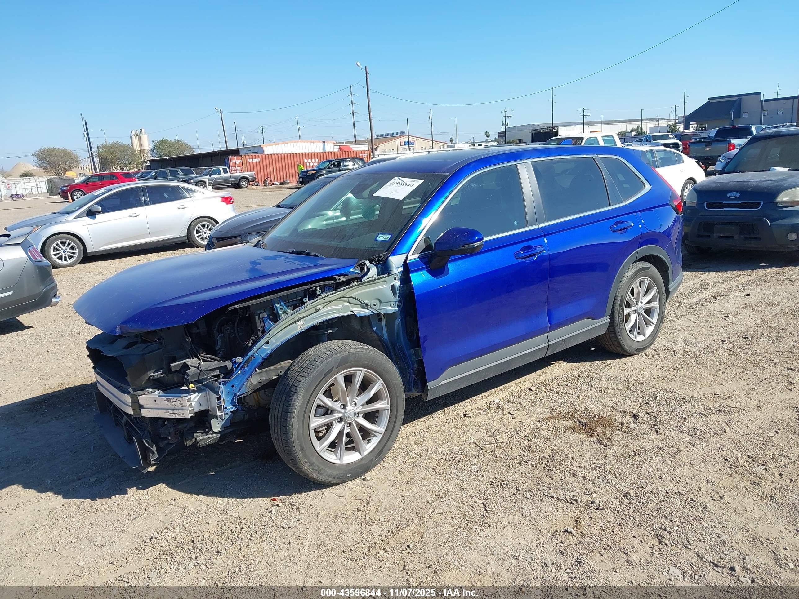 HONDA CR-V image 2