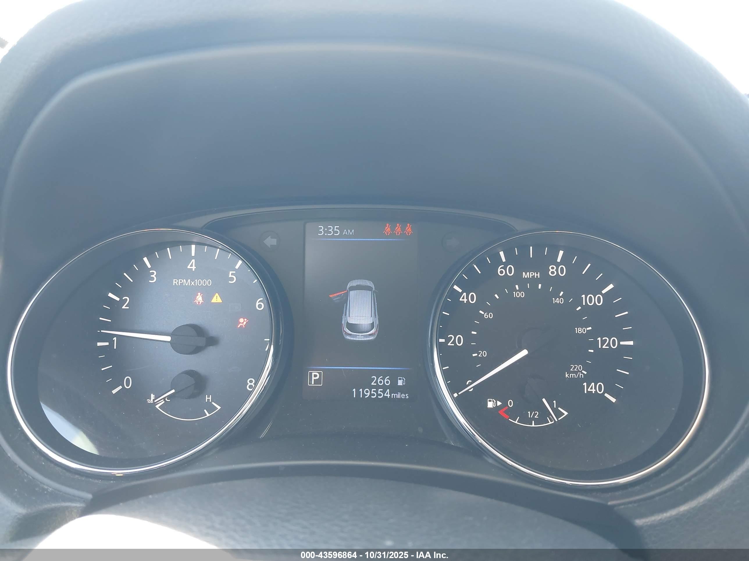 NISSAN ROGUE image 7