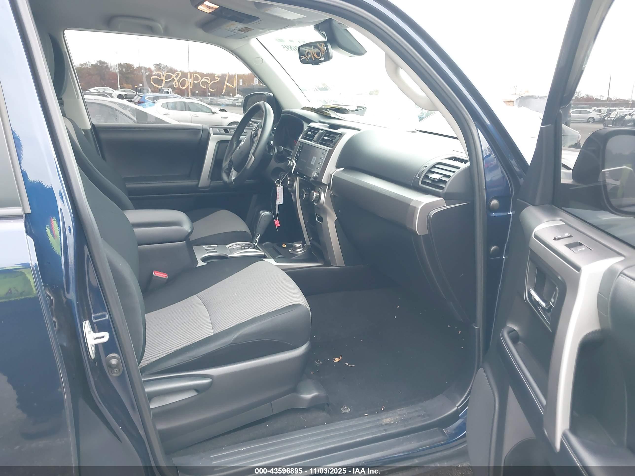 TOYOTA 4RUNNER image 5