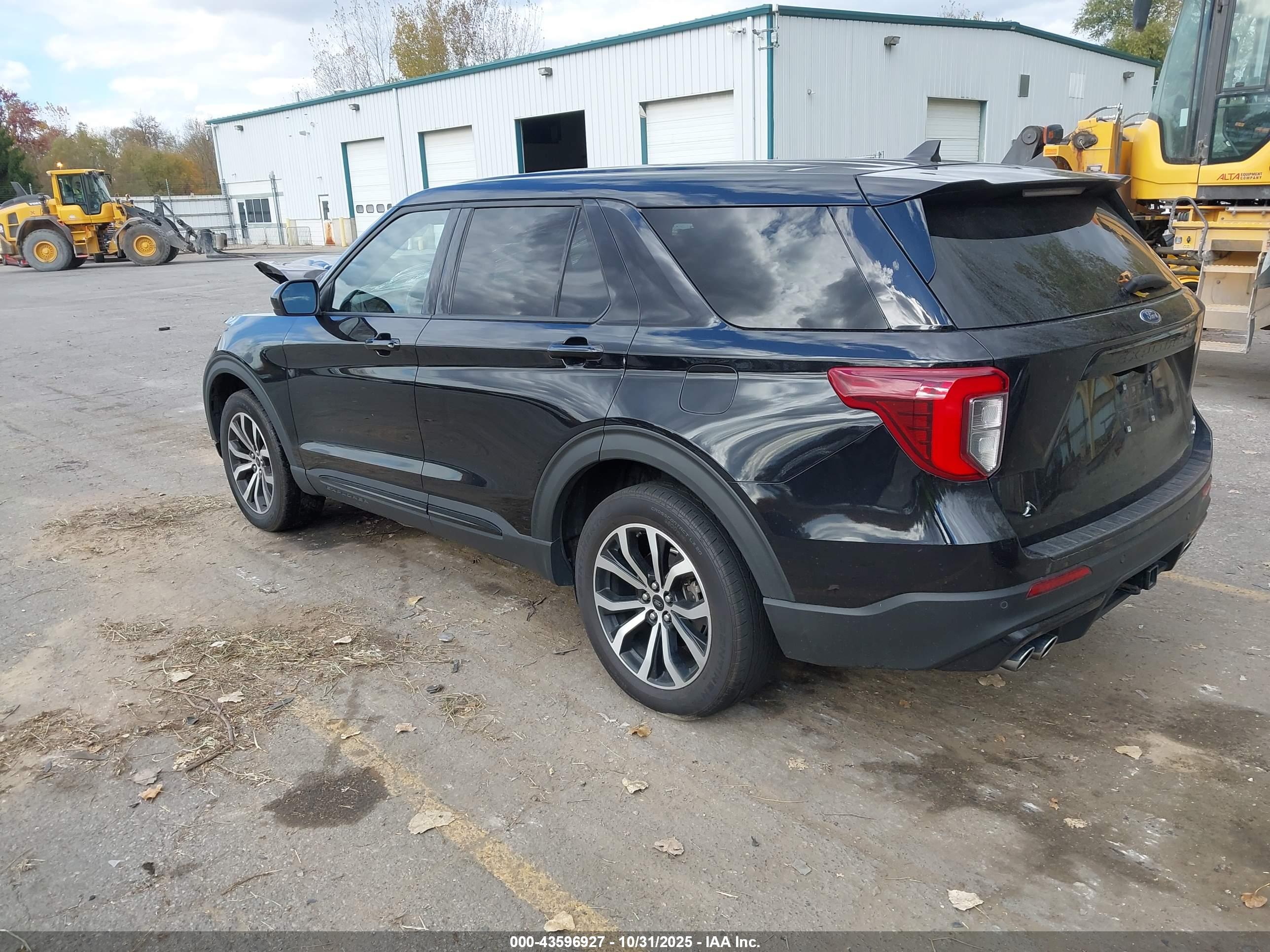 FORD EXPLORER image 3