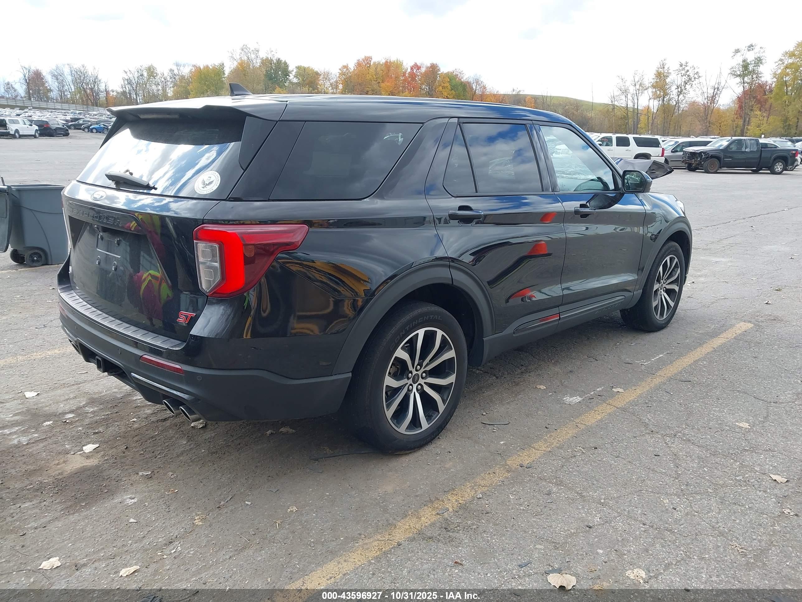 FORD EXPLORER image 4