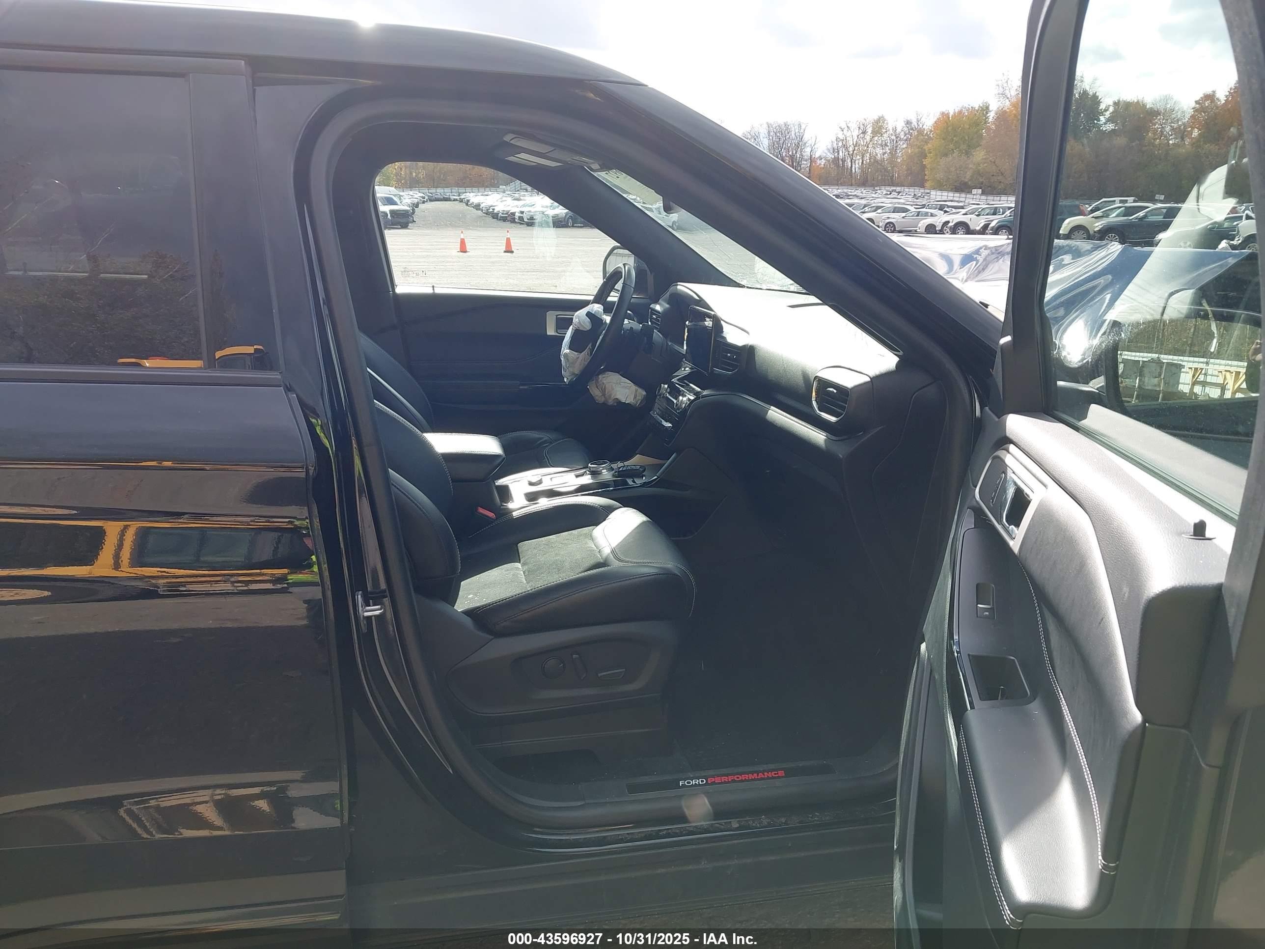 FORD EXPLORER image 5
