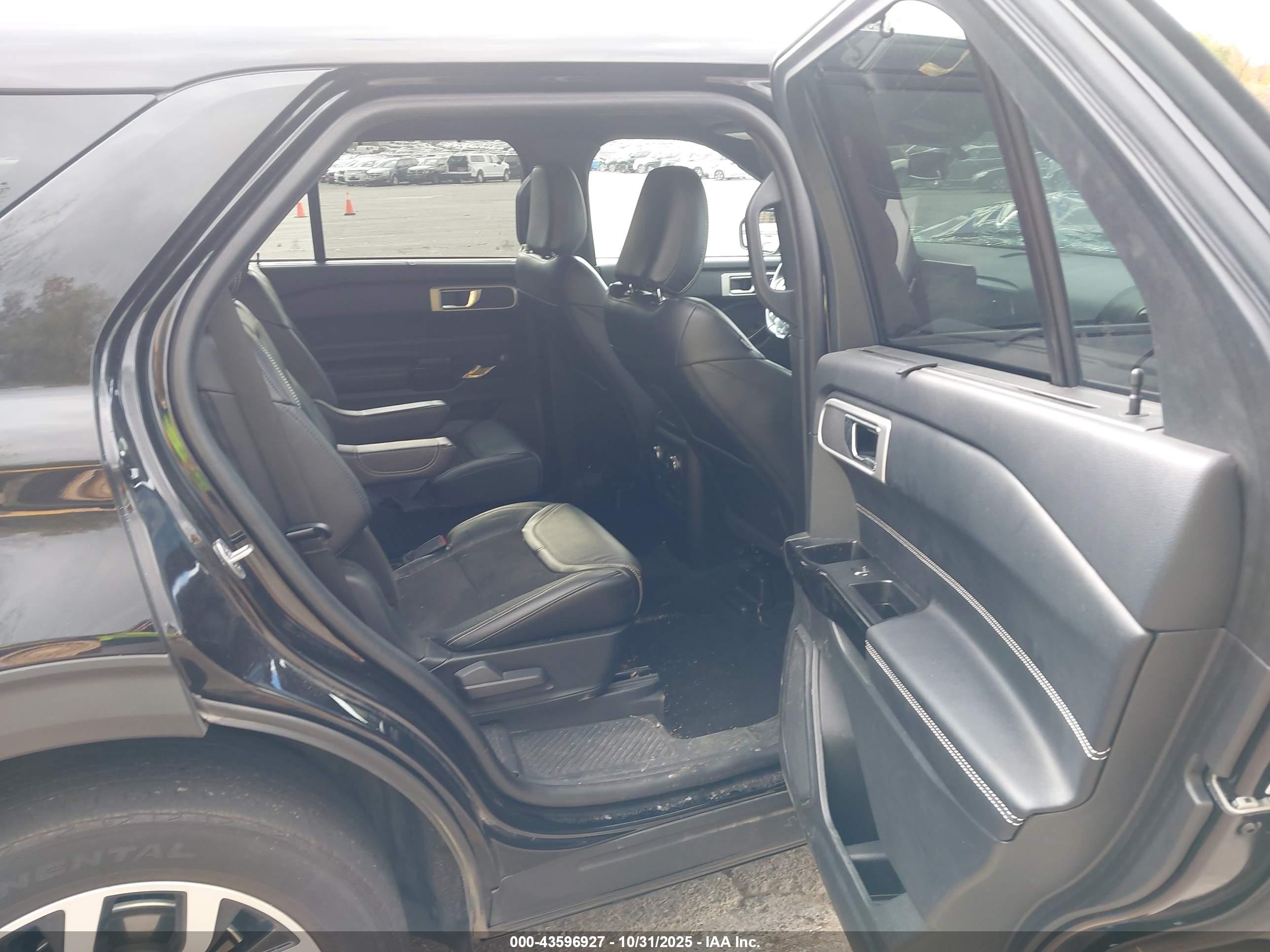 FORD EXPLORER image 8