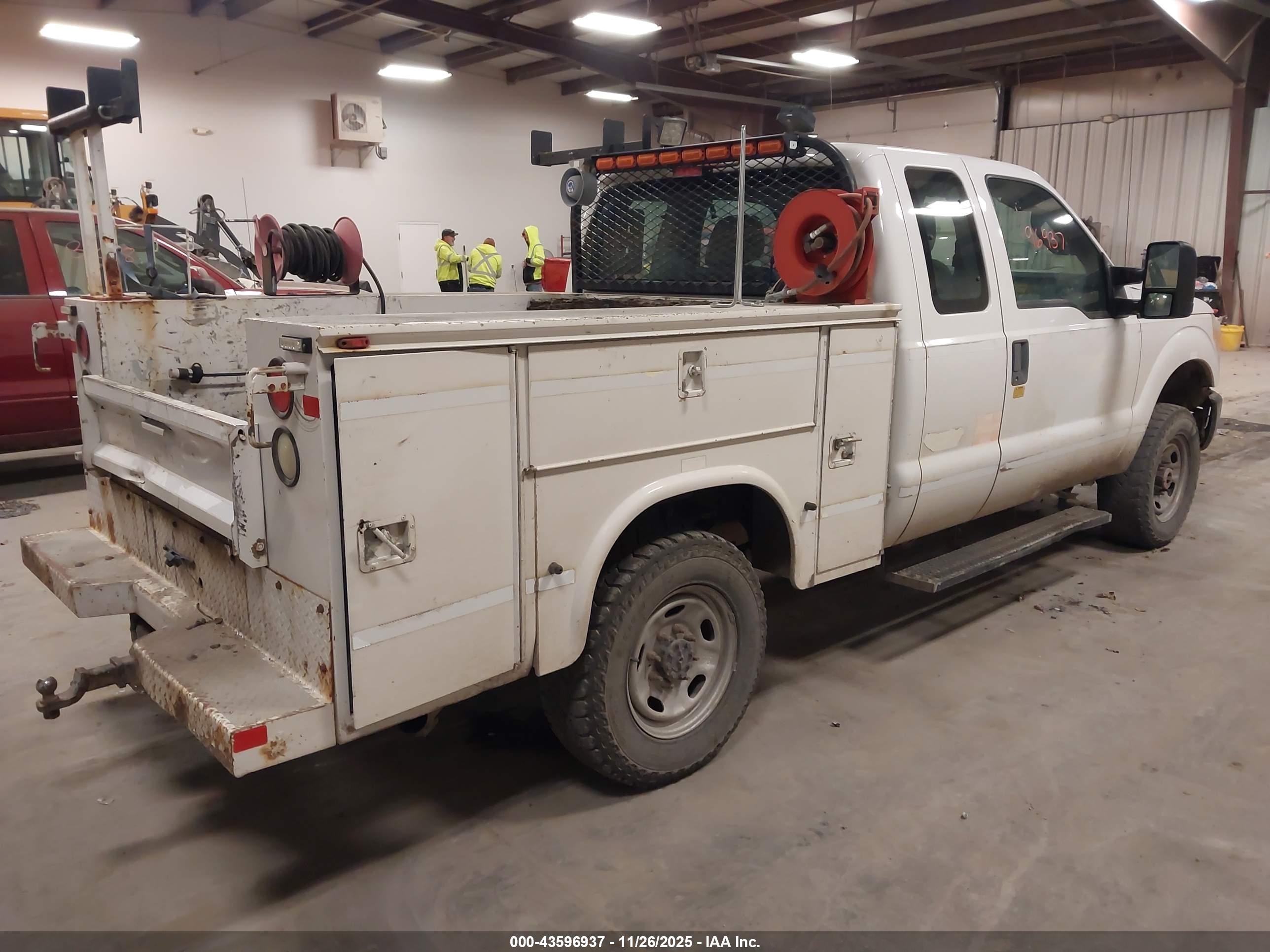 FORD F-250 image 4