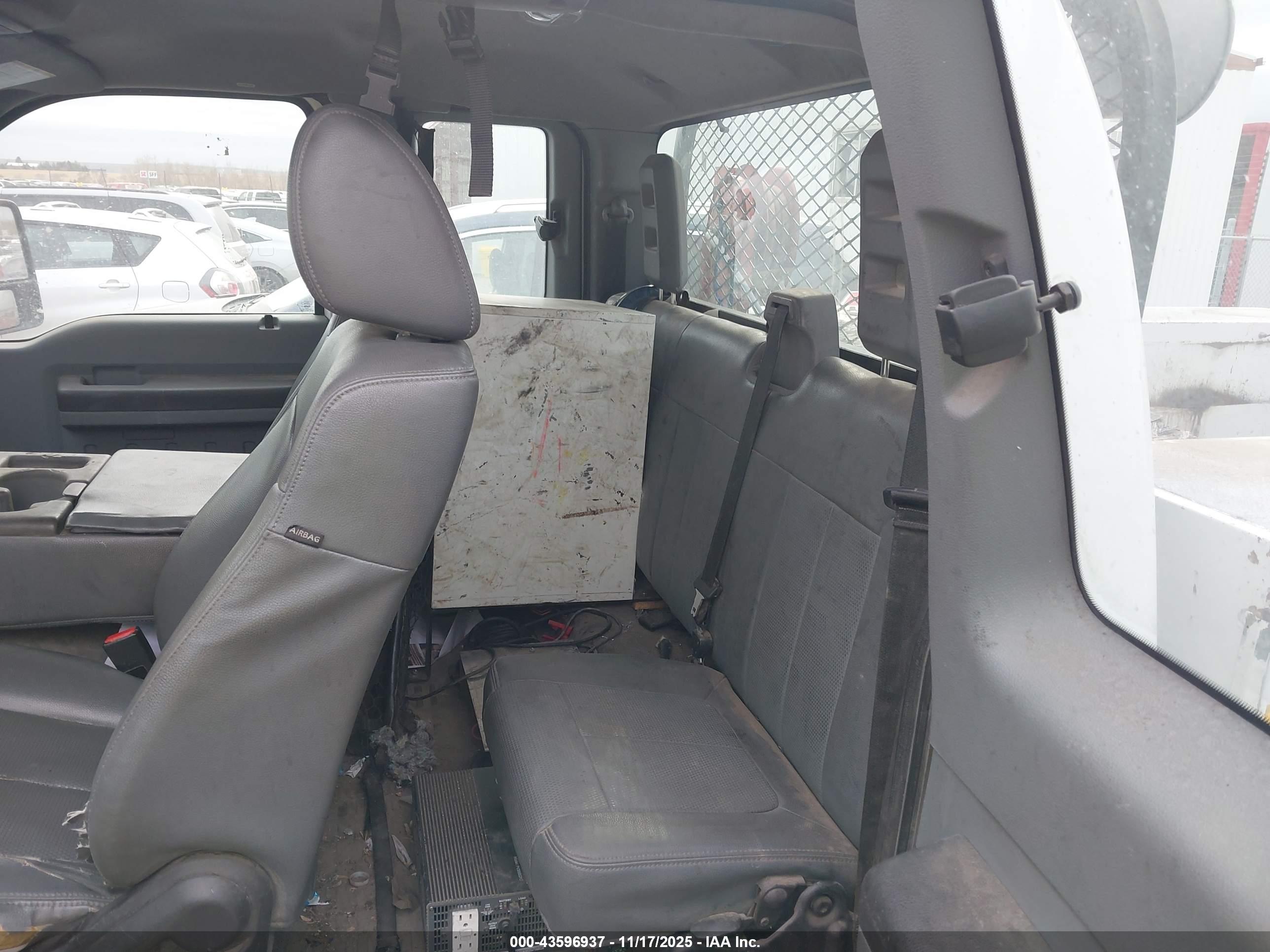 FORD F-250 image 8