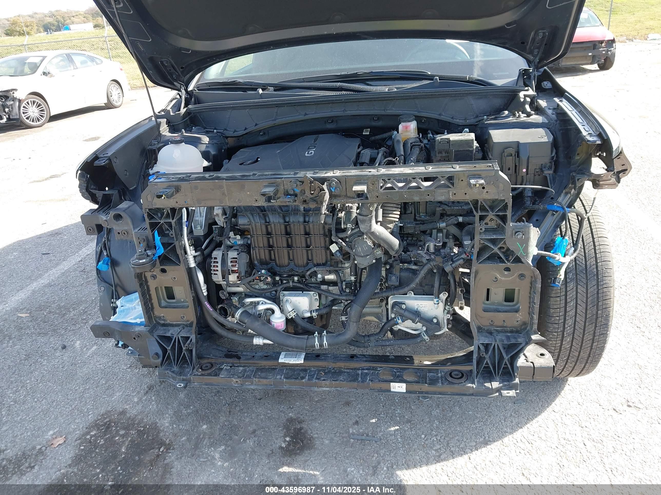HYUNDAI SANTA image 6