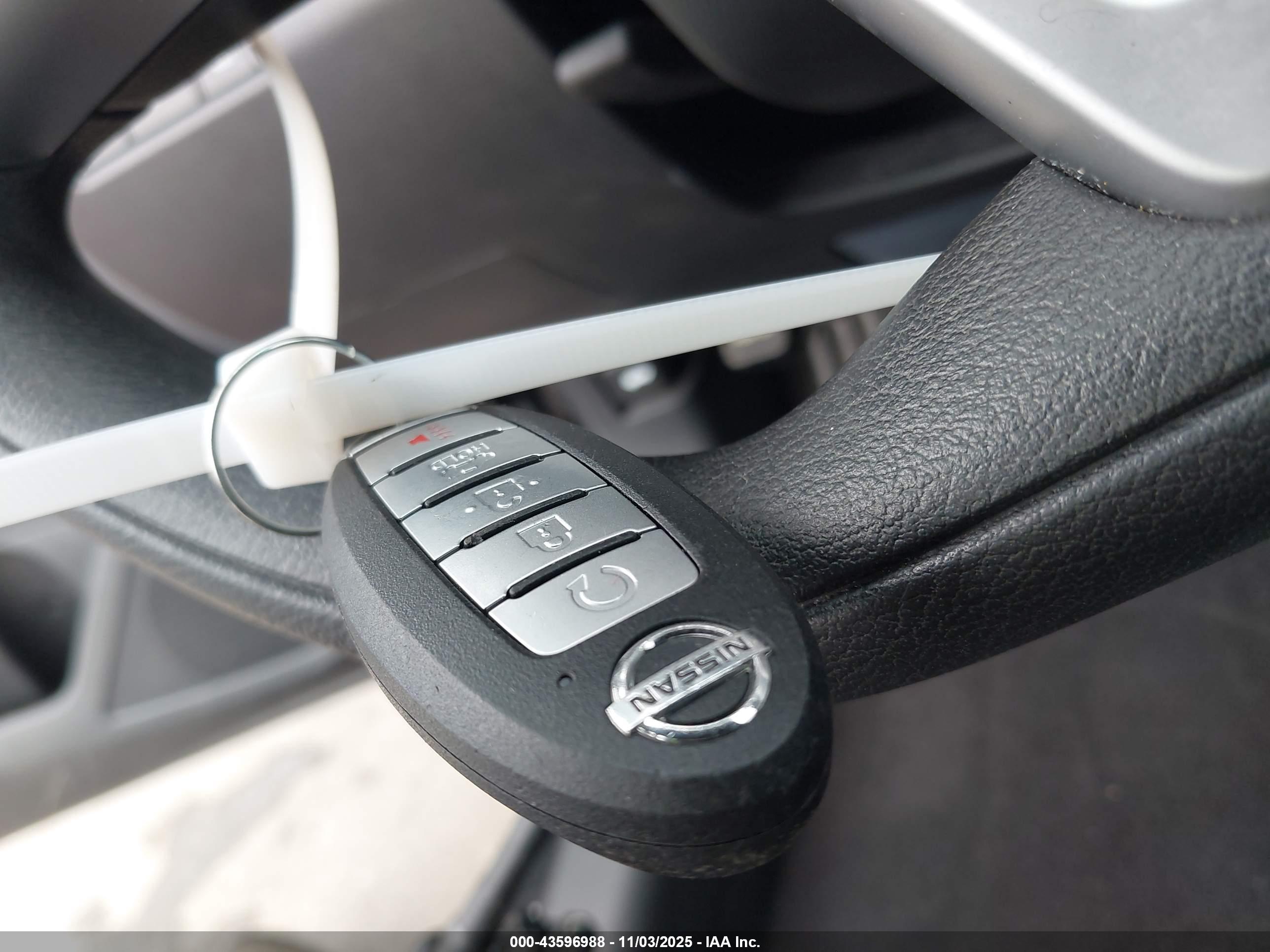NISSAN ALTIMA image 11