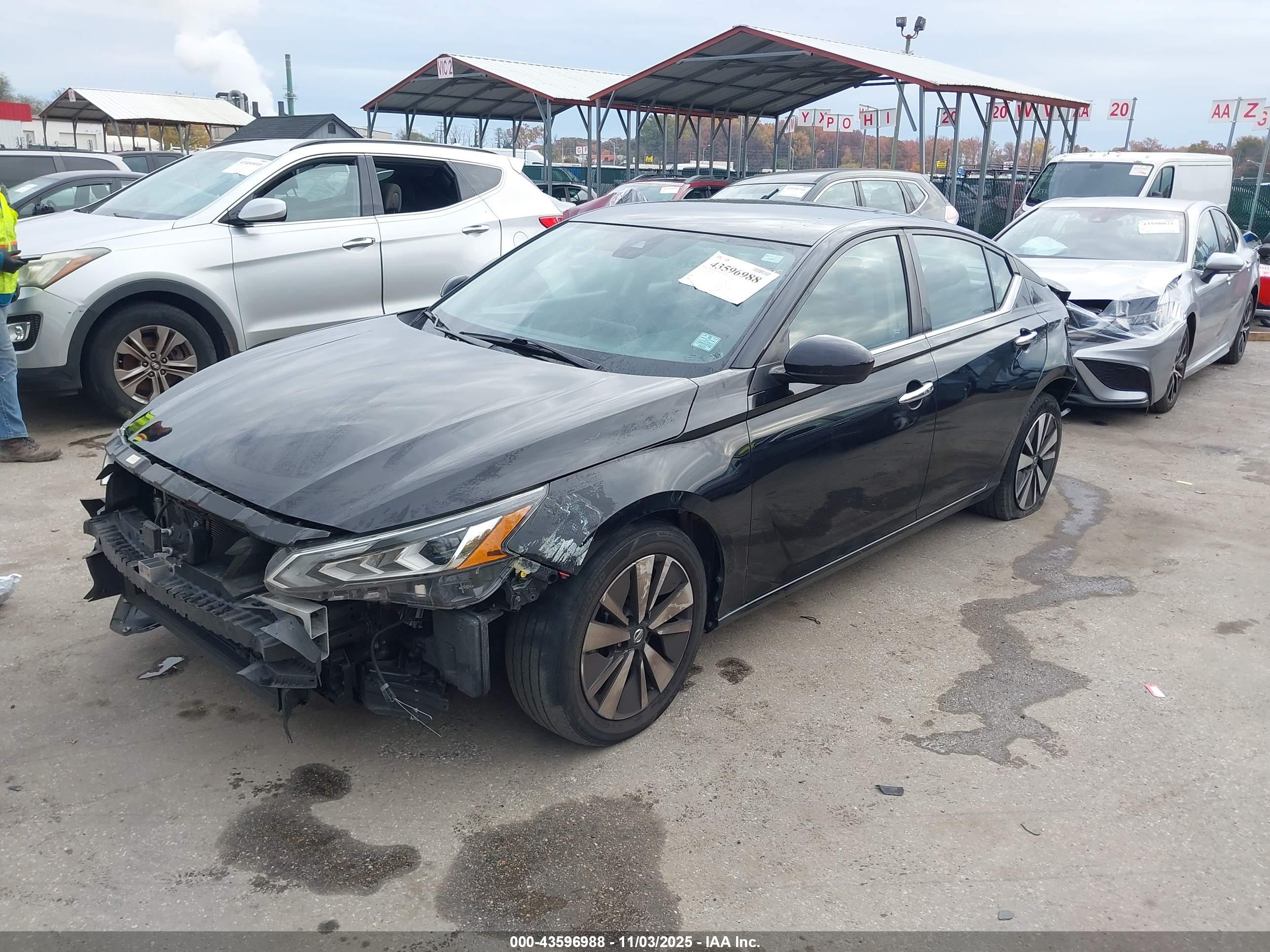 NISSAN ALTIMA image 2