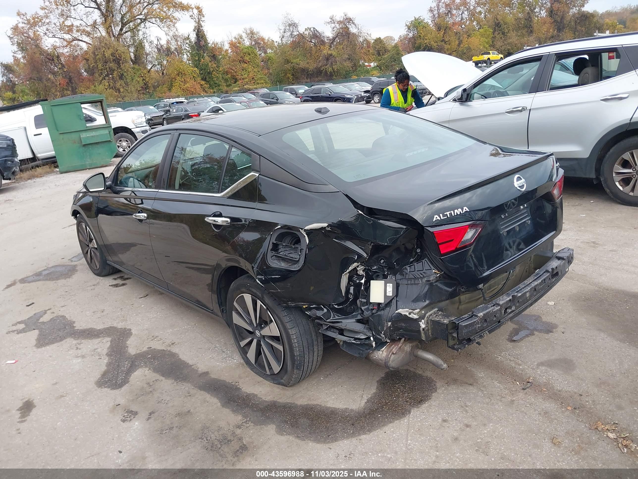 NISSAN ALTIMA image 3