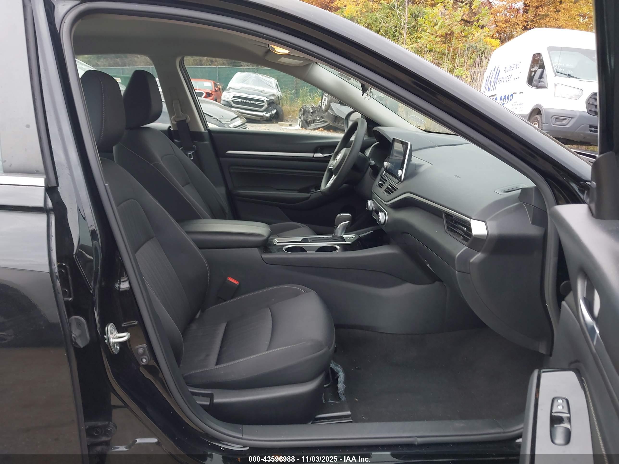 NISSAN ALTIMA image 5