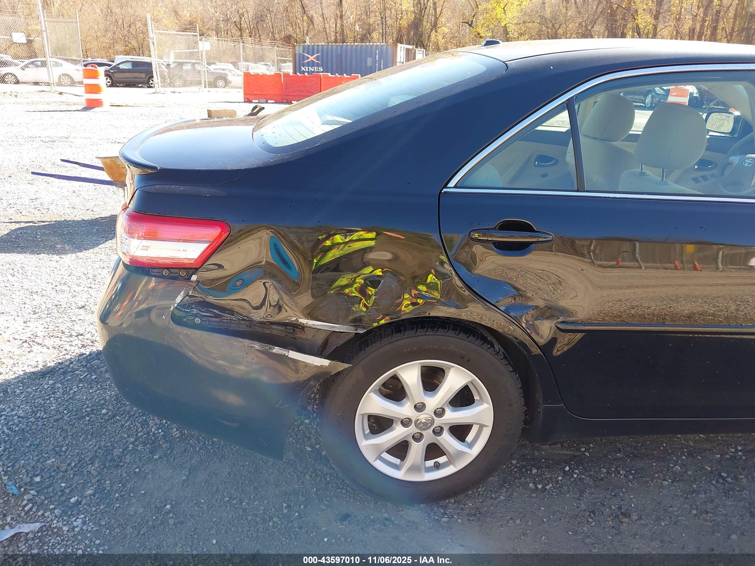 TOYOTA CAMRY image 6