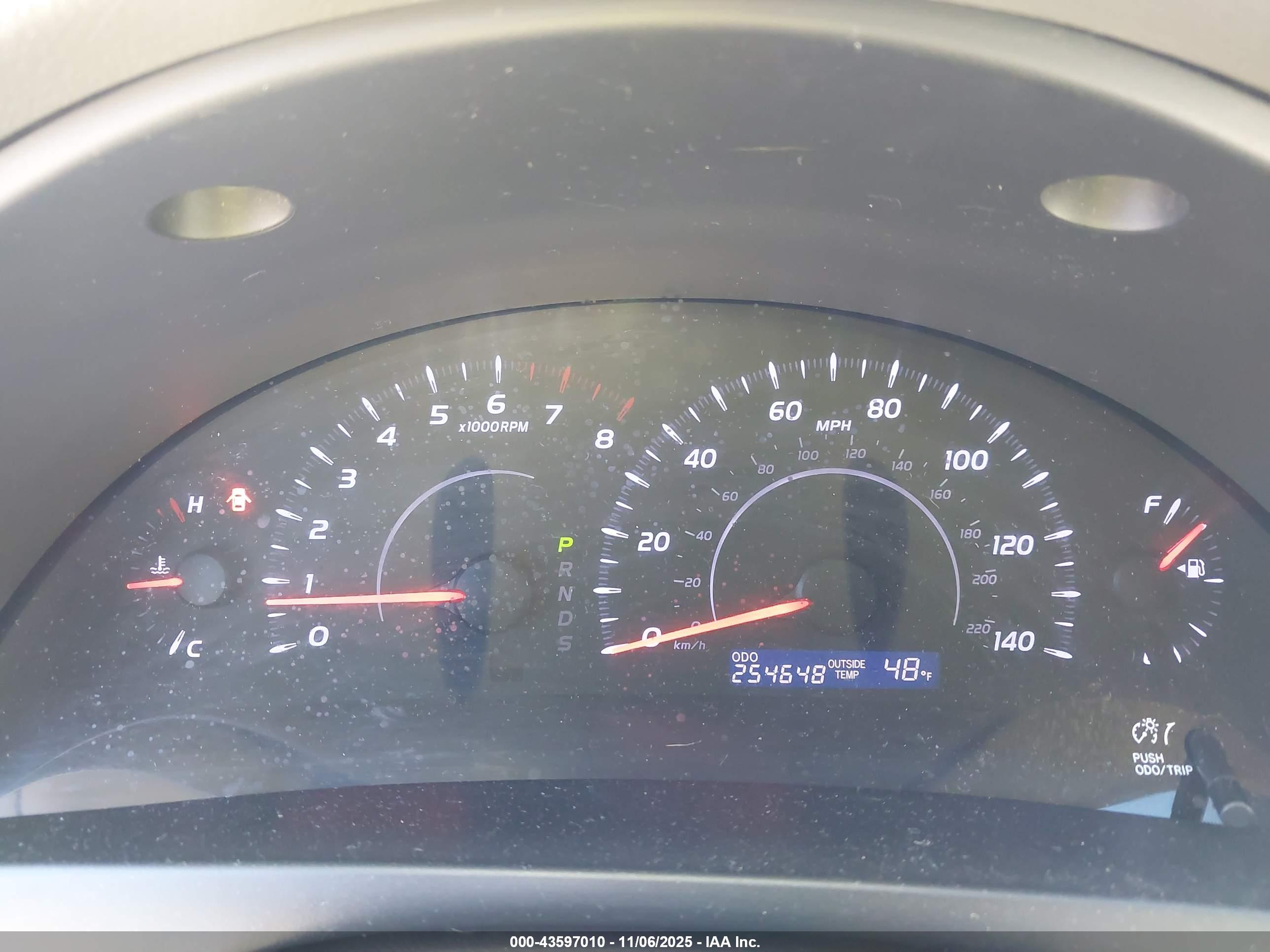 TOYOTA CAMRY image 7