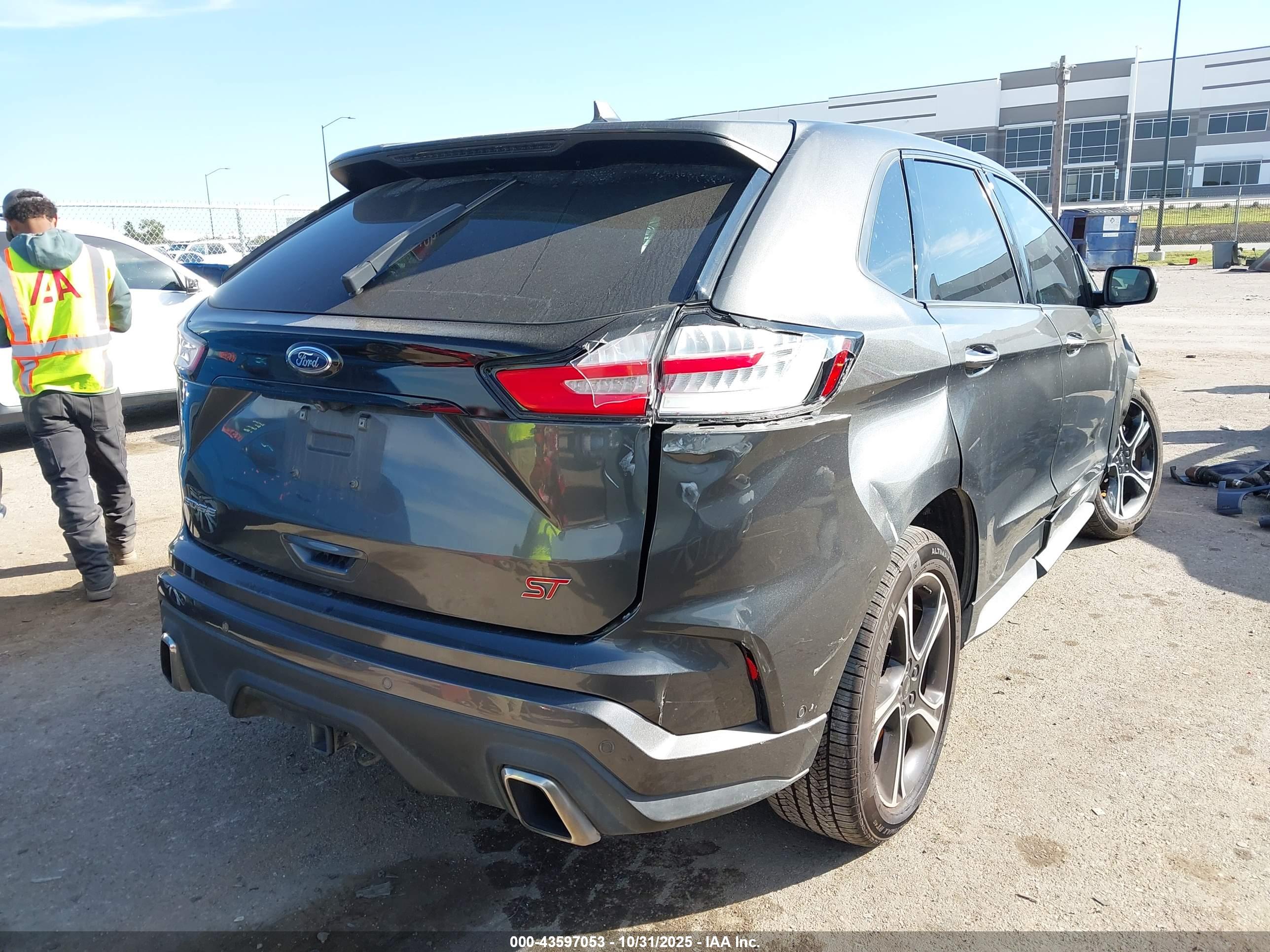 FORD EDGE image 4