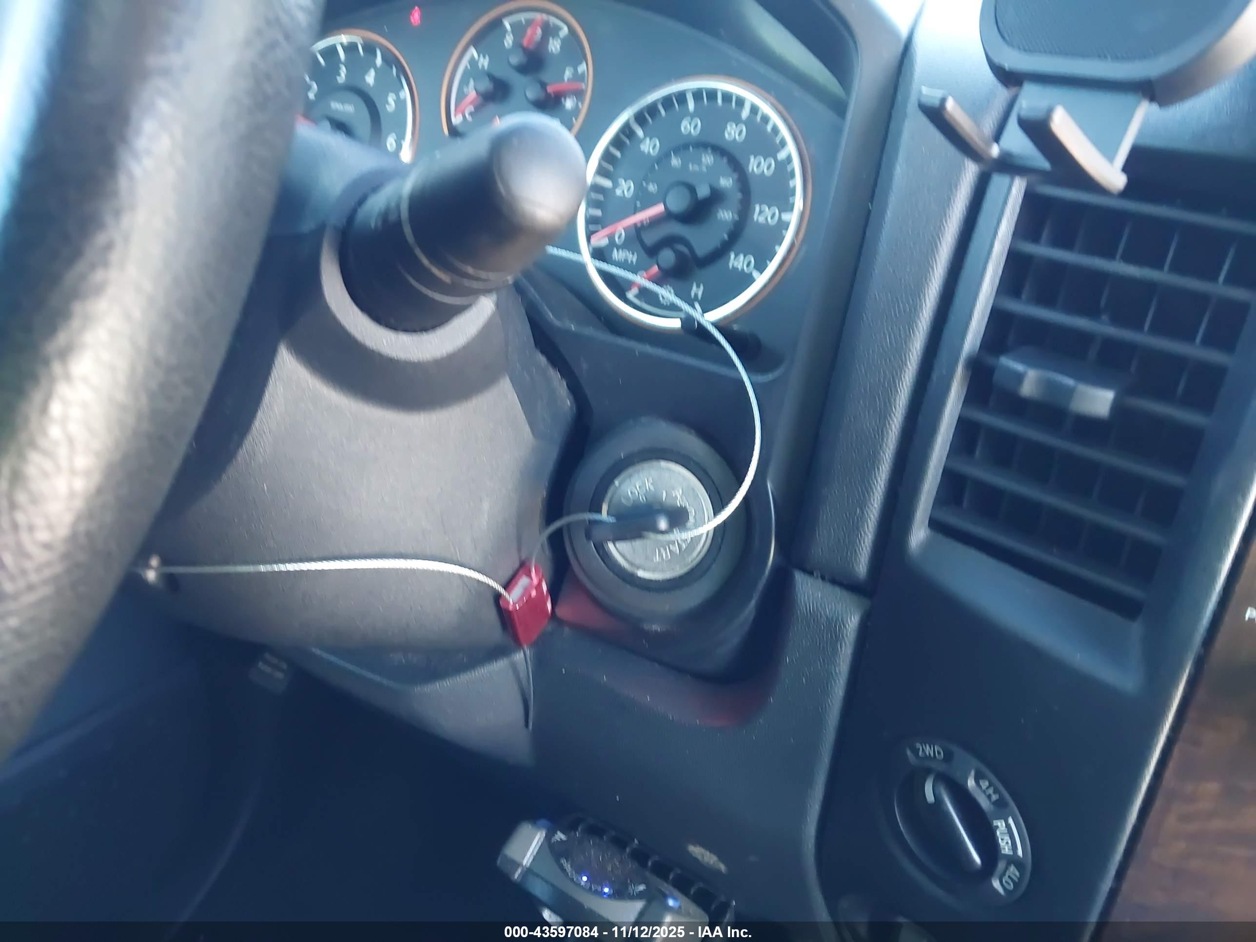 NISSAN TITAN image 11