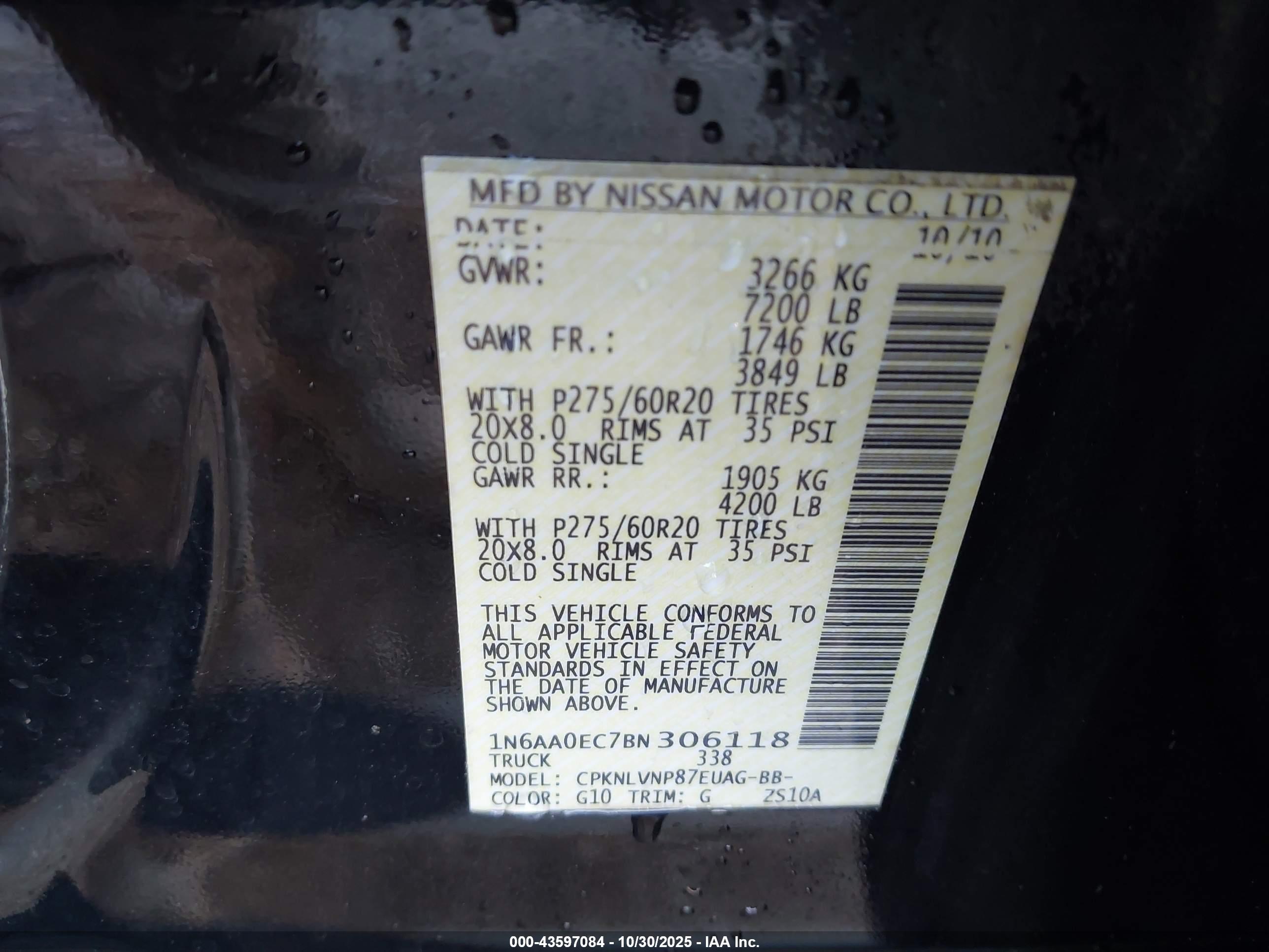 NISSAN TITAN image 9