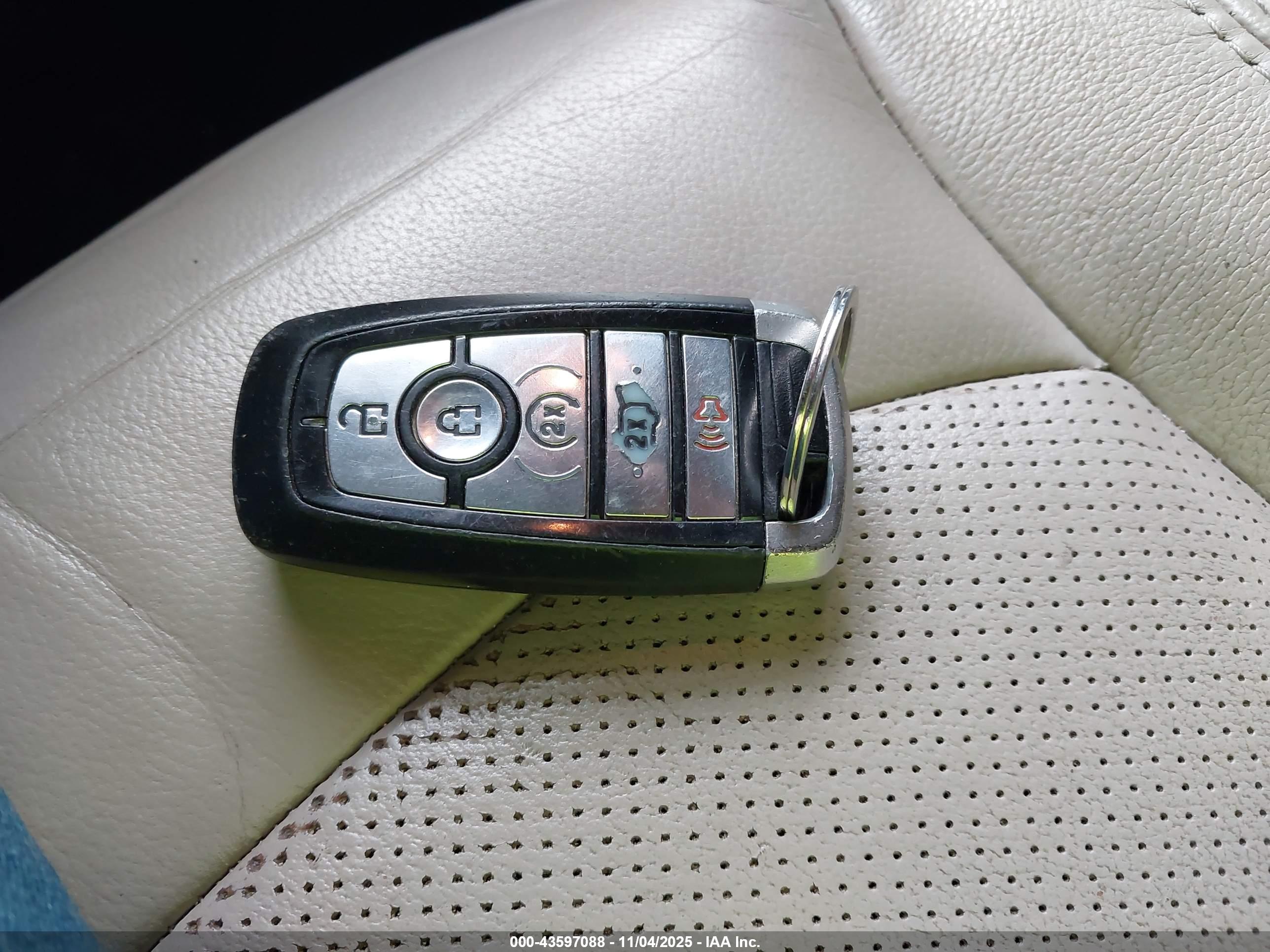 FORD EXPLORER image 11