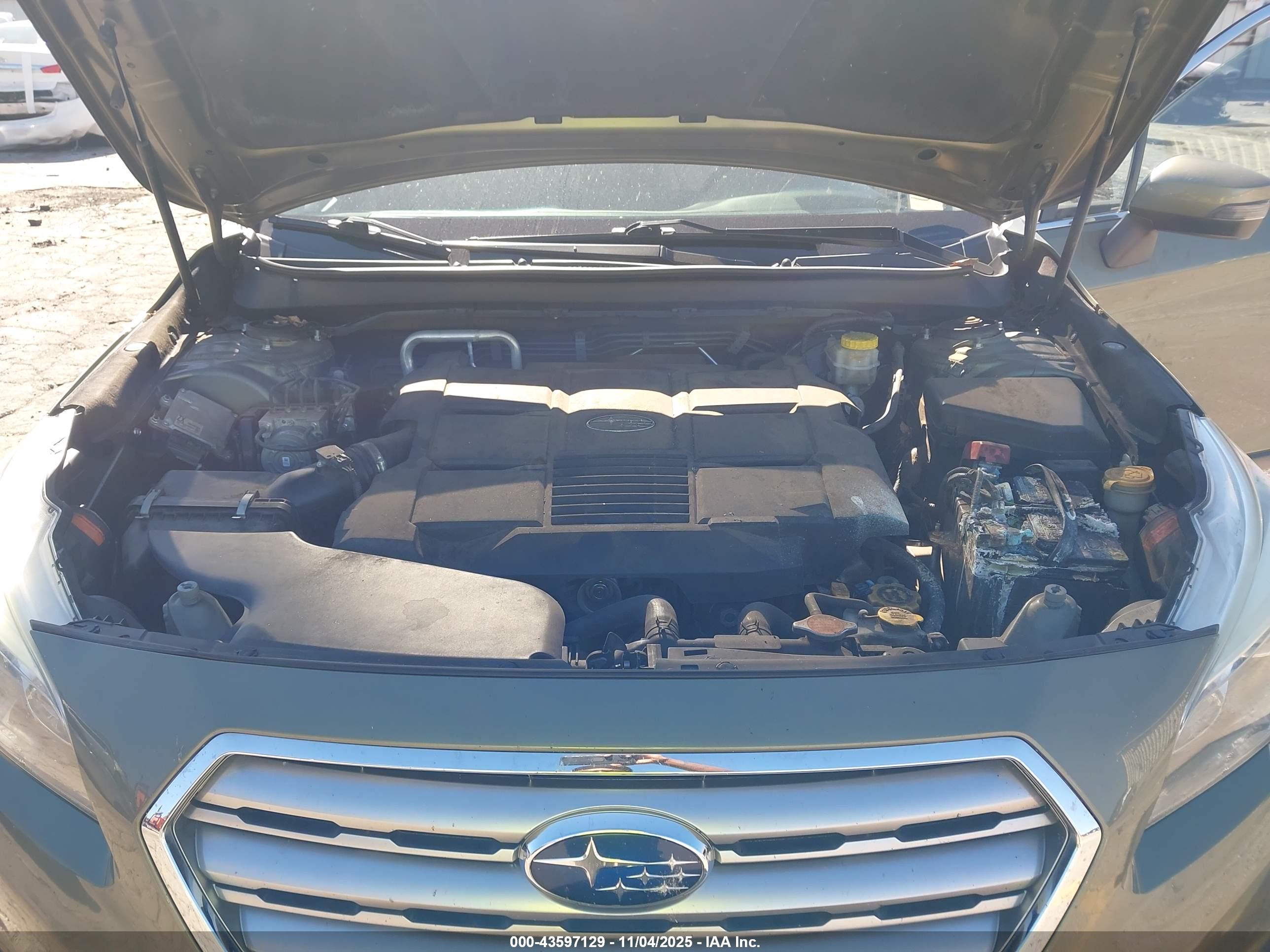 SUBARU OUTBACK image 10