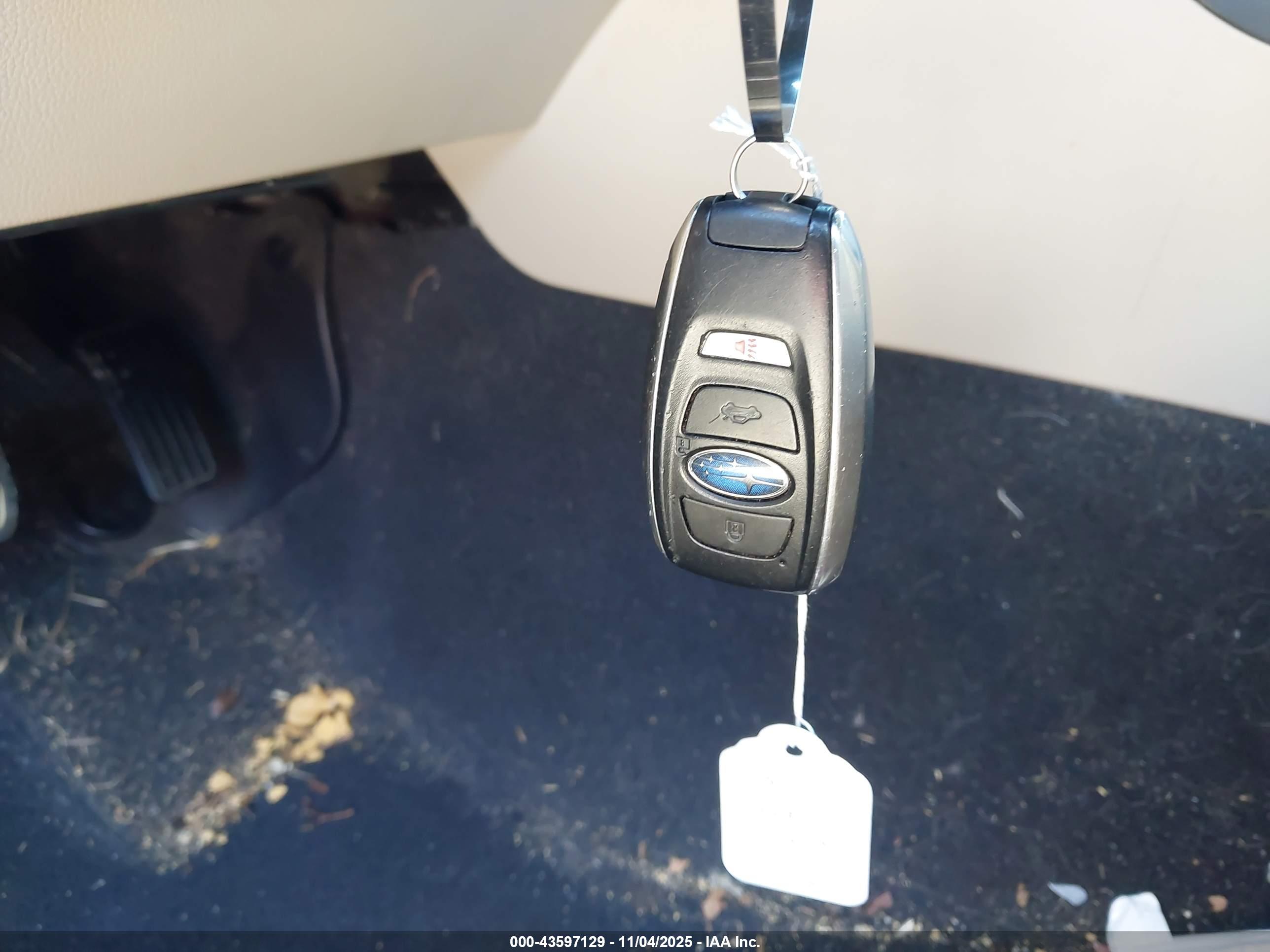 SUBARU OUTBACK image 11