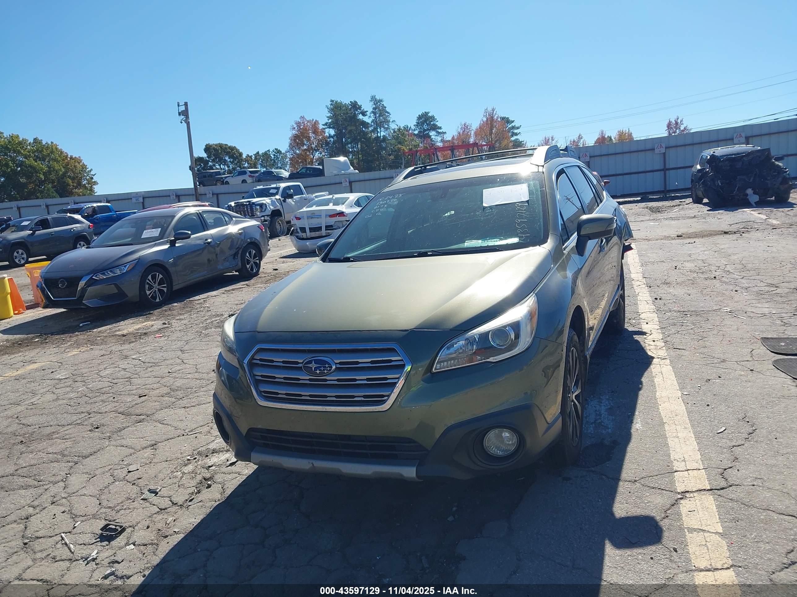SUBARU OUTBACK image 2