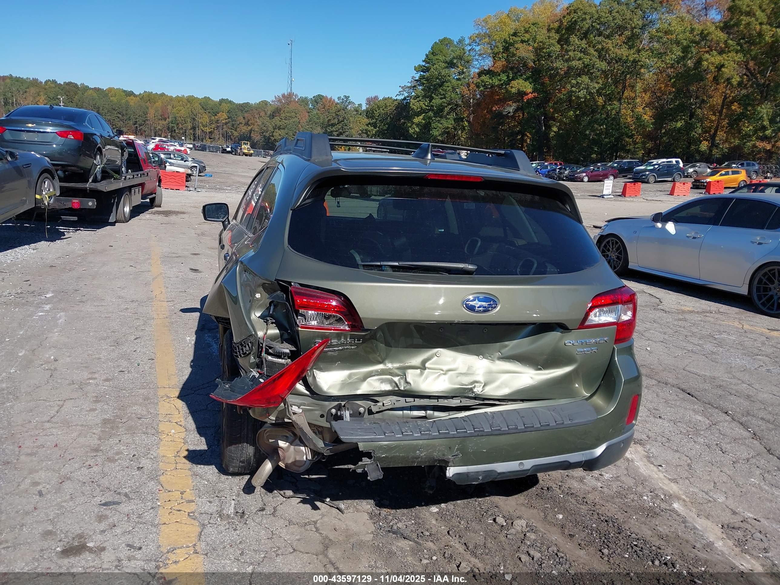 SUBARU OUTBACK image 3