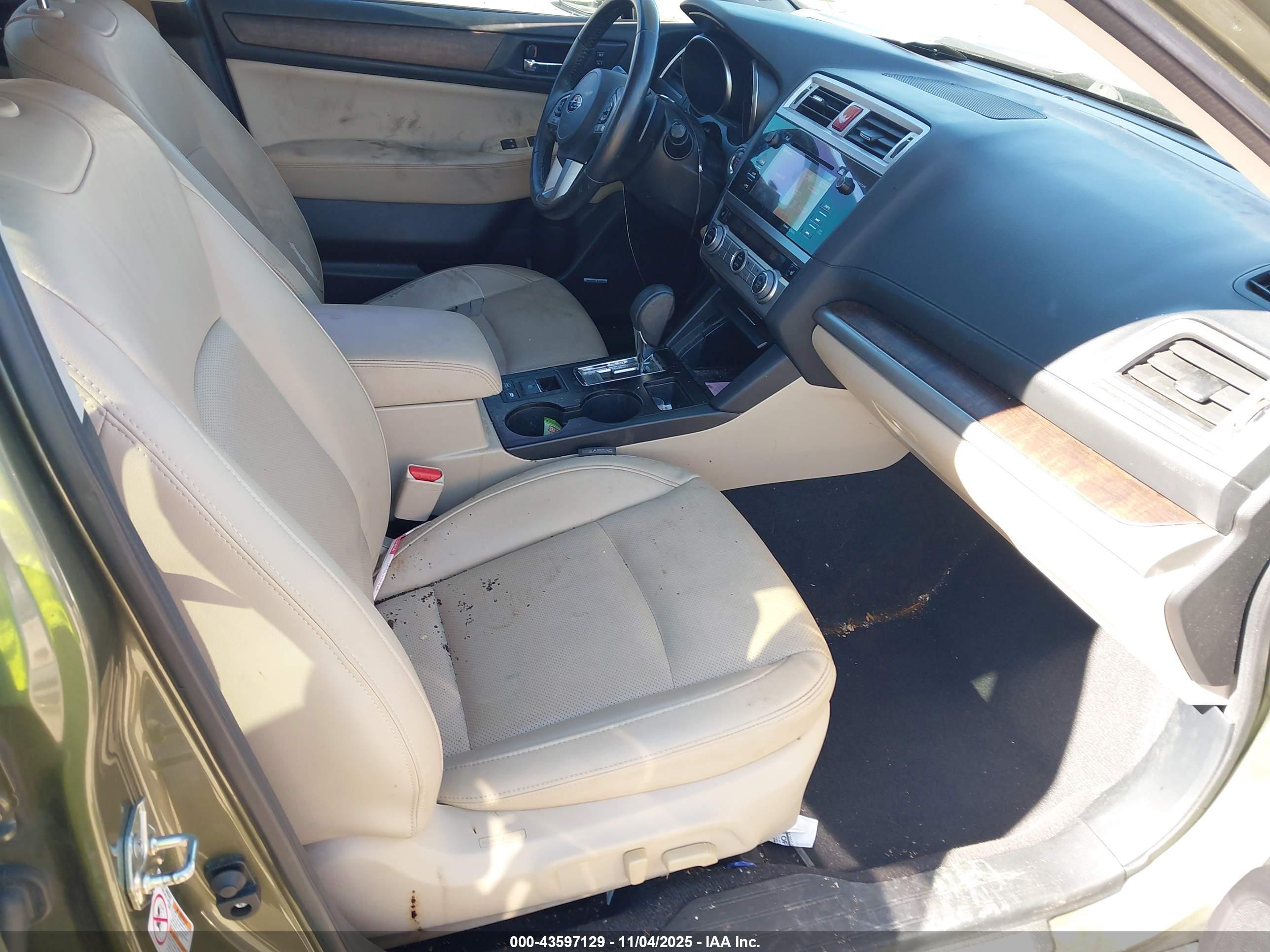 SUBARU OUTBACK image 5