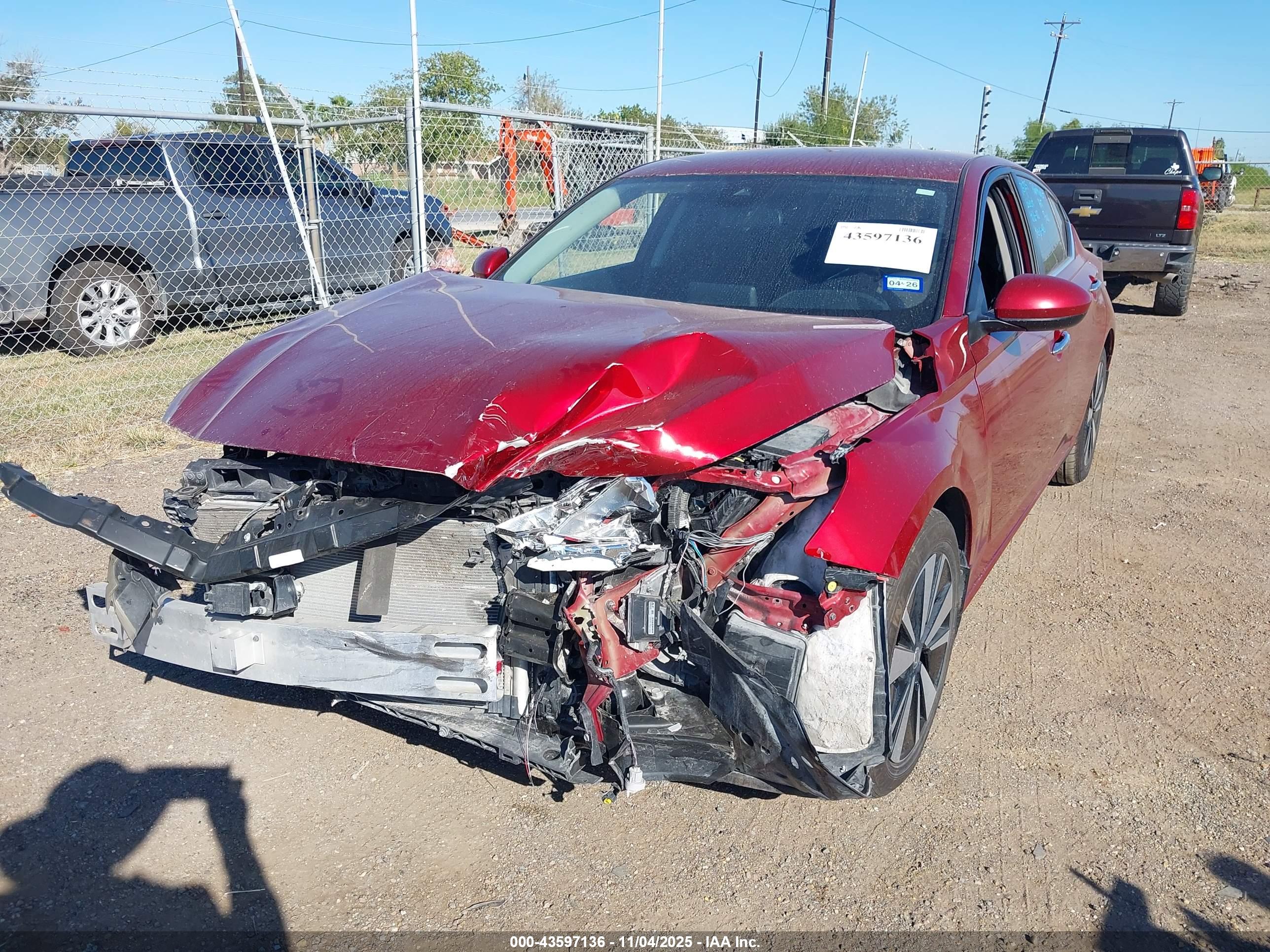 NISSAN ALTIMA image 6