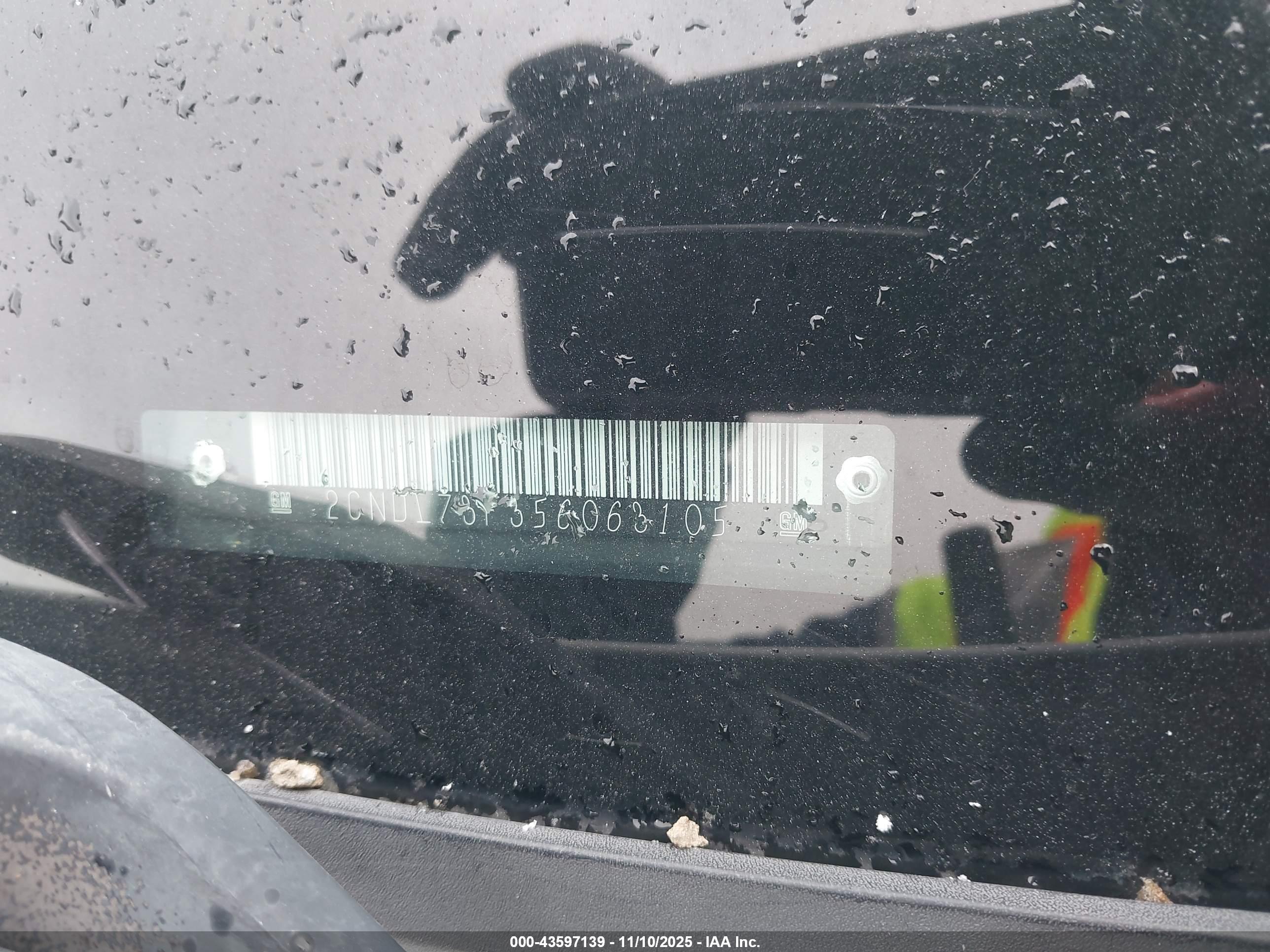 CHEVROLET EQUINOX image 9