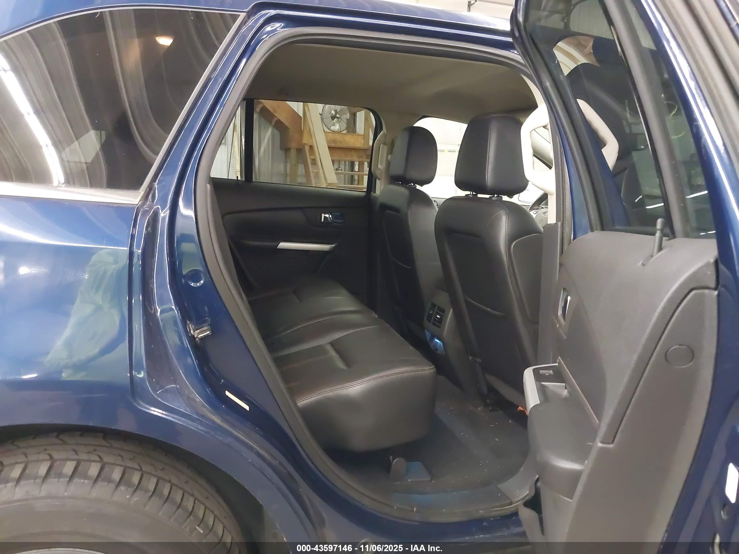 FORD EDGE image 8