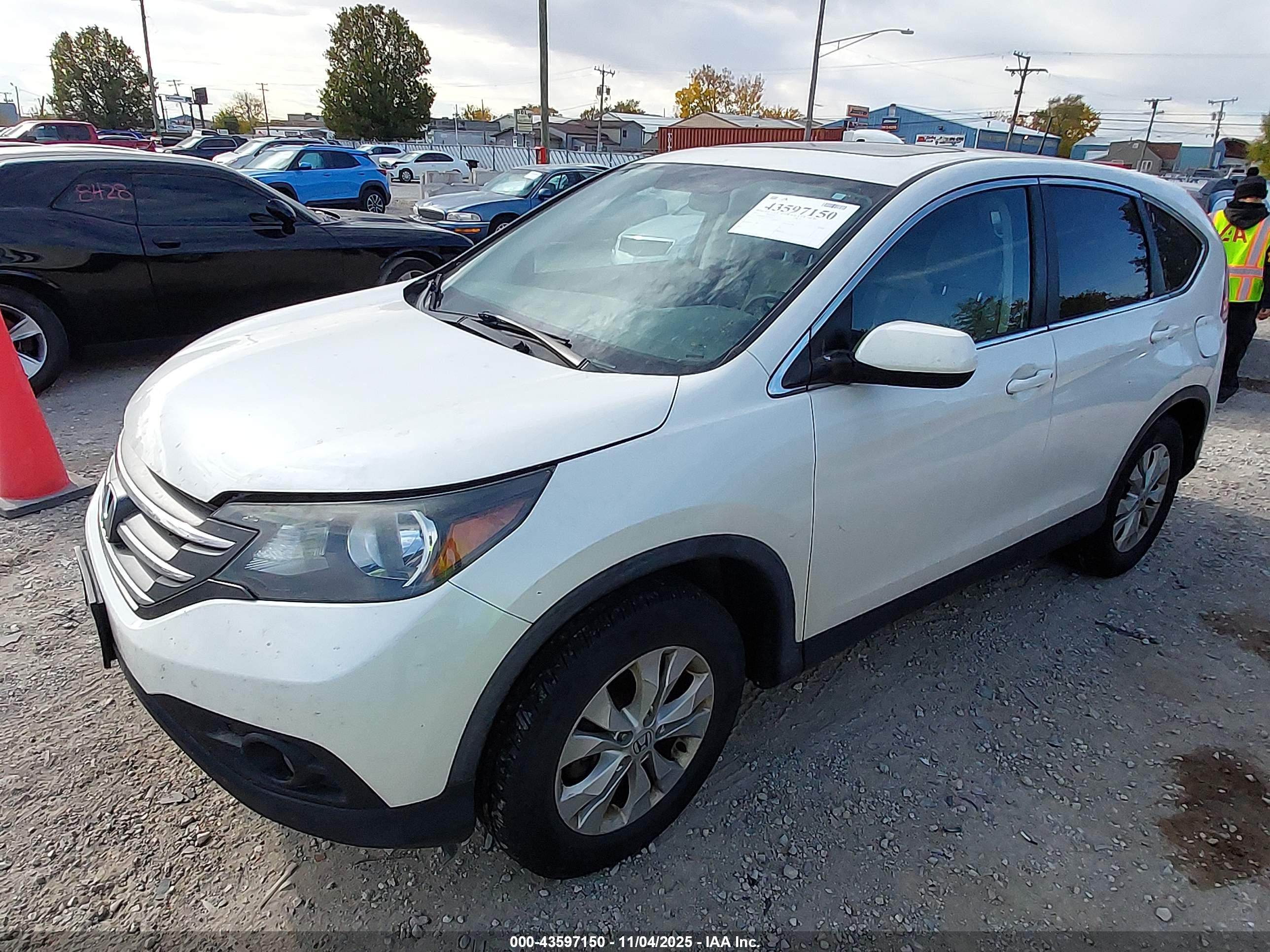 HONDA CR-V image 2