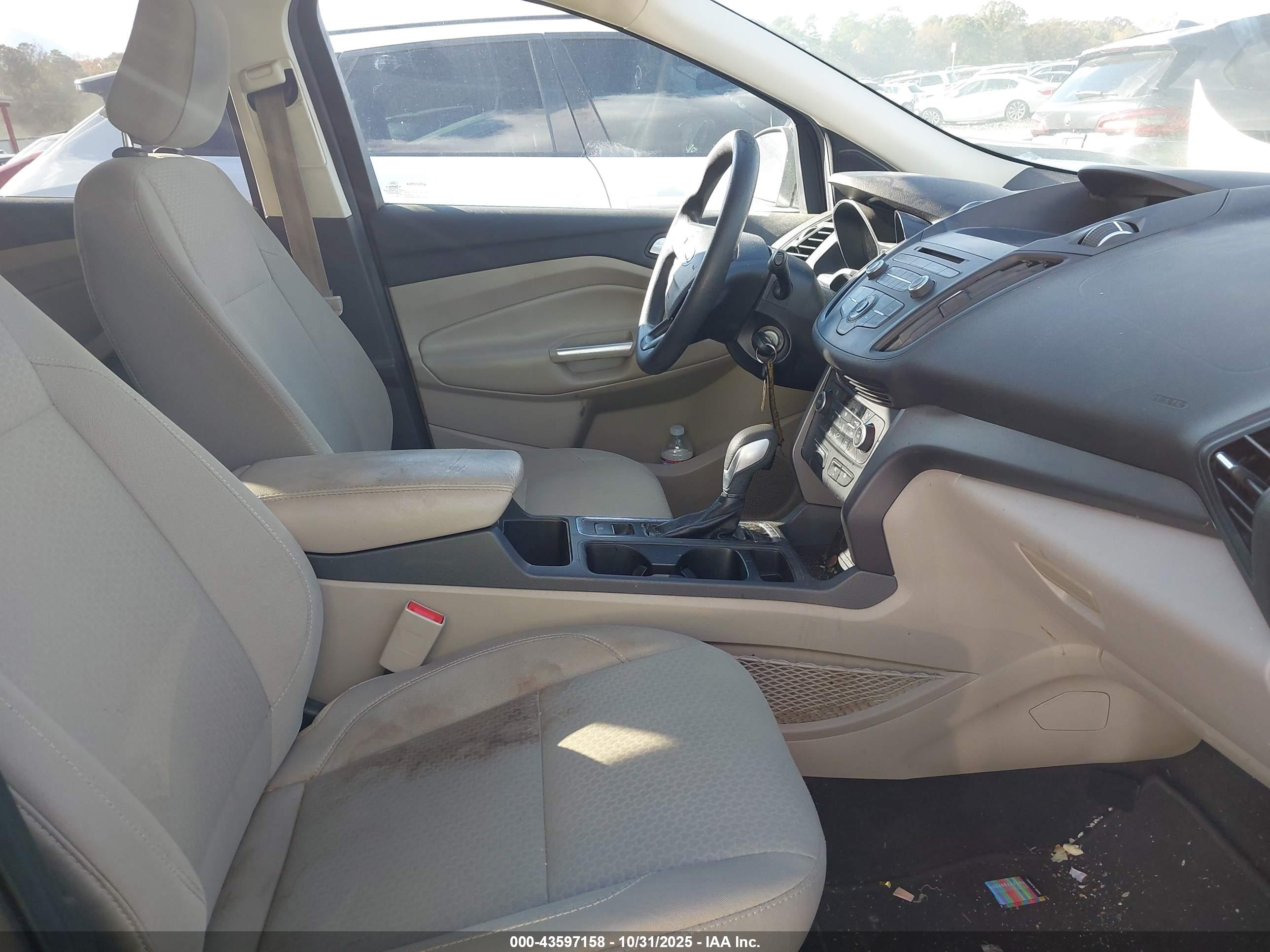 FORD ESCAPE image 5