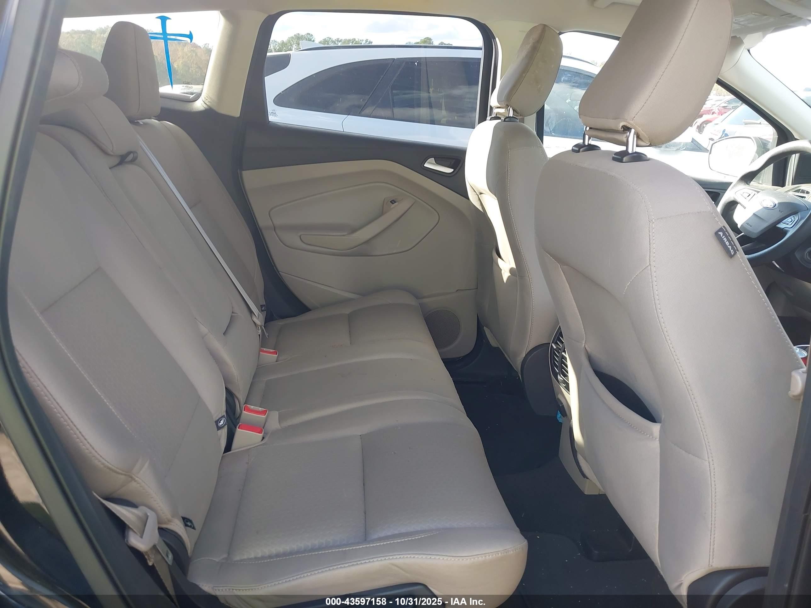 FORD ESCAPE image 8