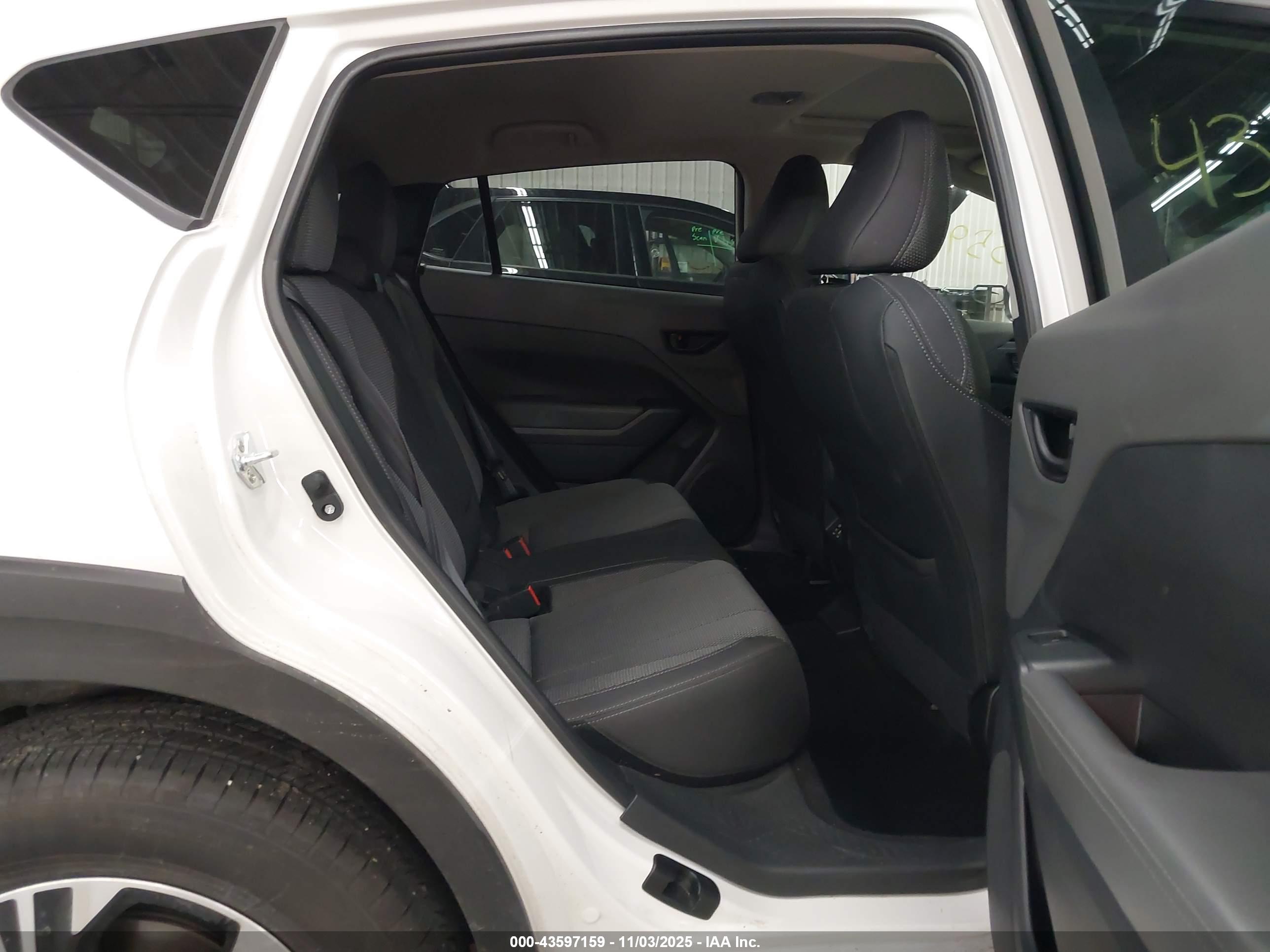 SUBARU CROSSTREK image 8