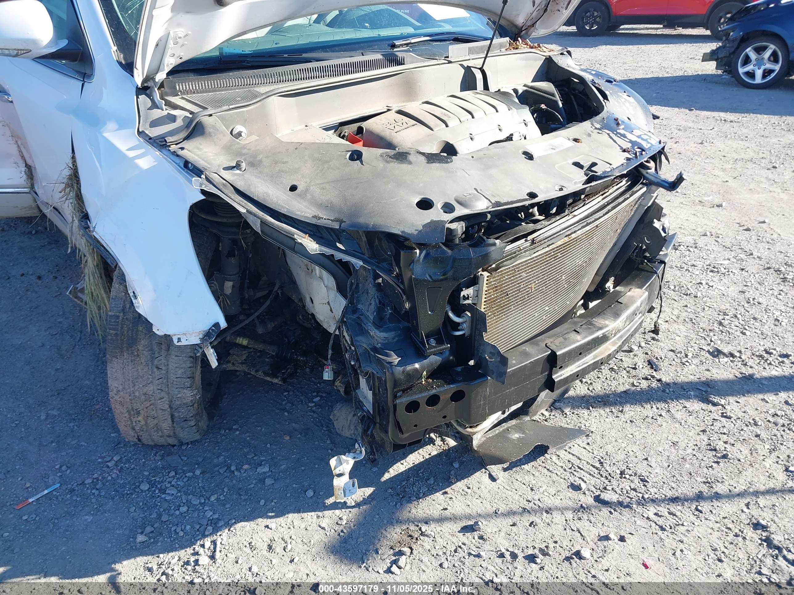 BUICK ENCLAVE image 6