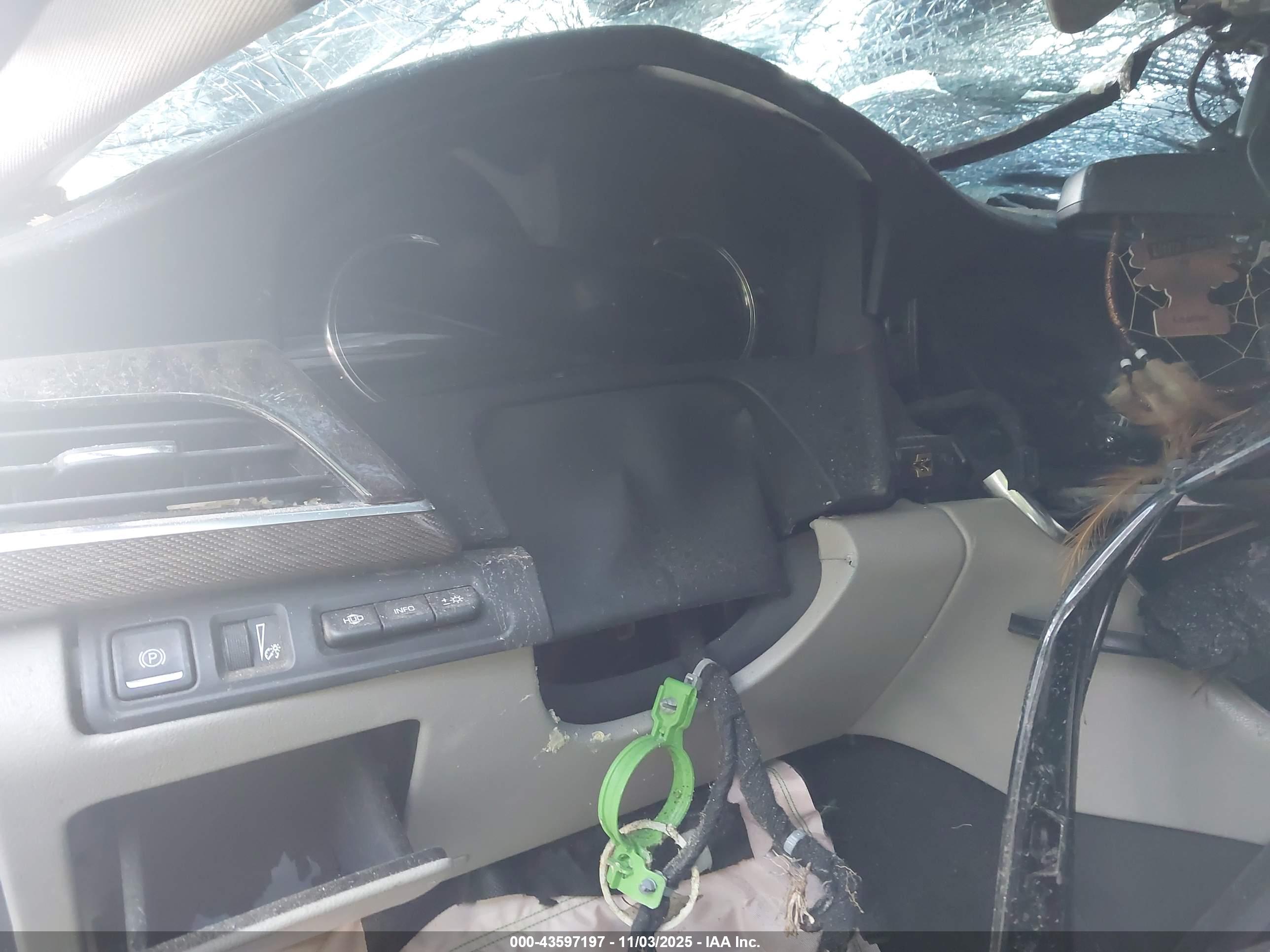 CADILLAC CT6 image 7