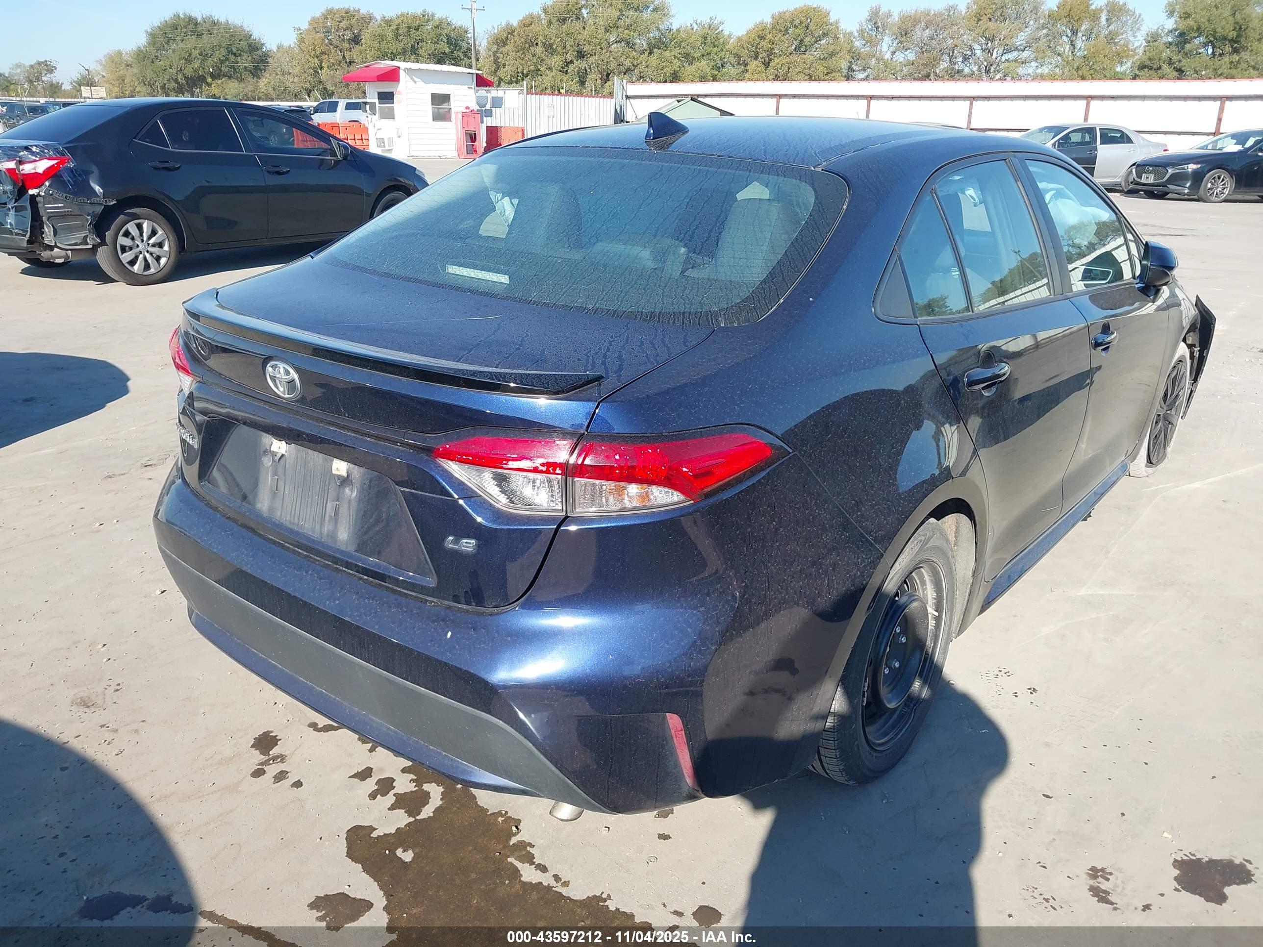 TOYOTA COROLLA image 4