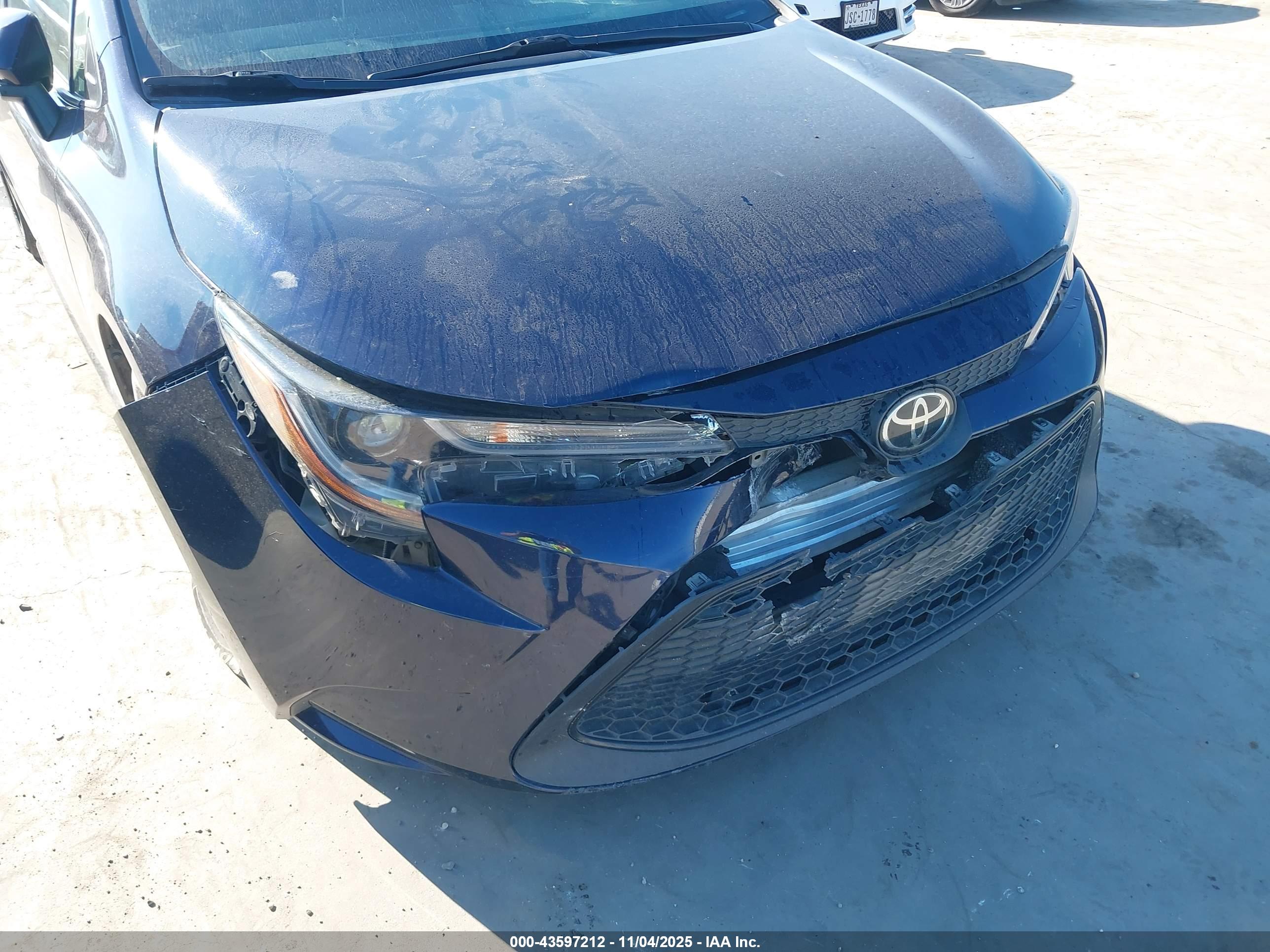 TOYOTA COROLLA image 6