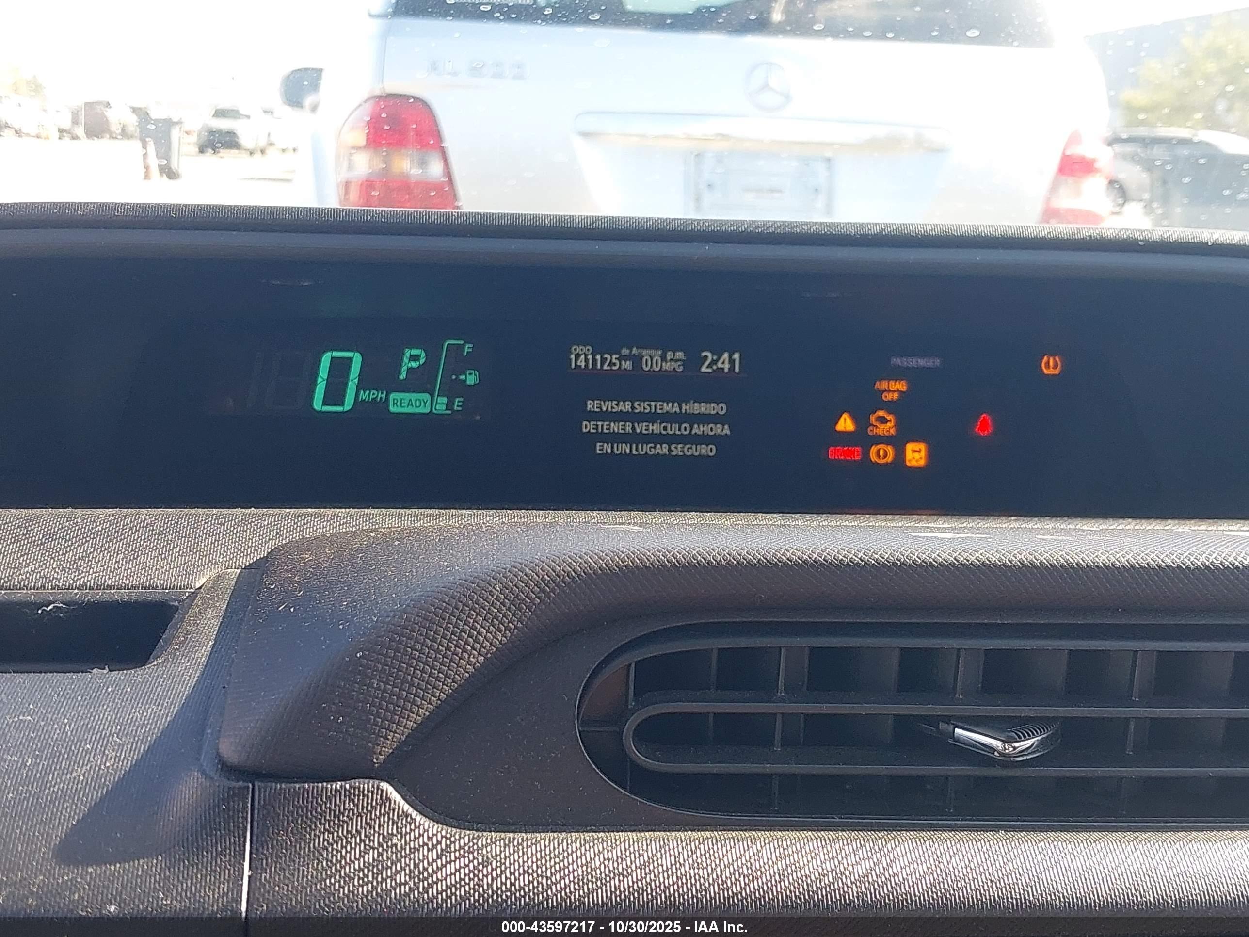TOYOTA PRIUS image 7